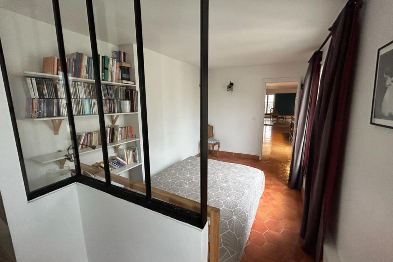 Near Jardin Villemin Apartment Paris