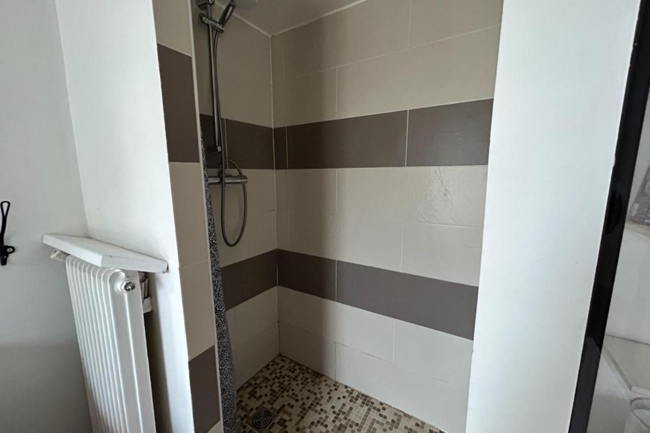 Apartment Near Jardin Villemin Paris