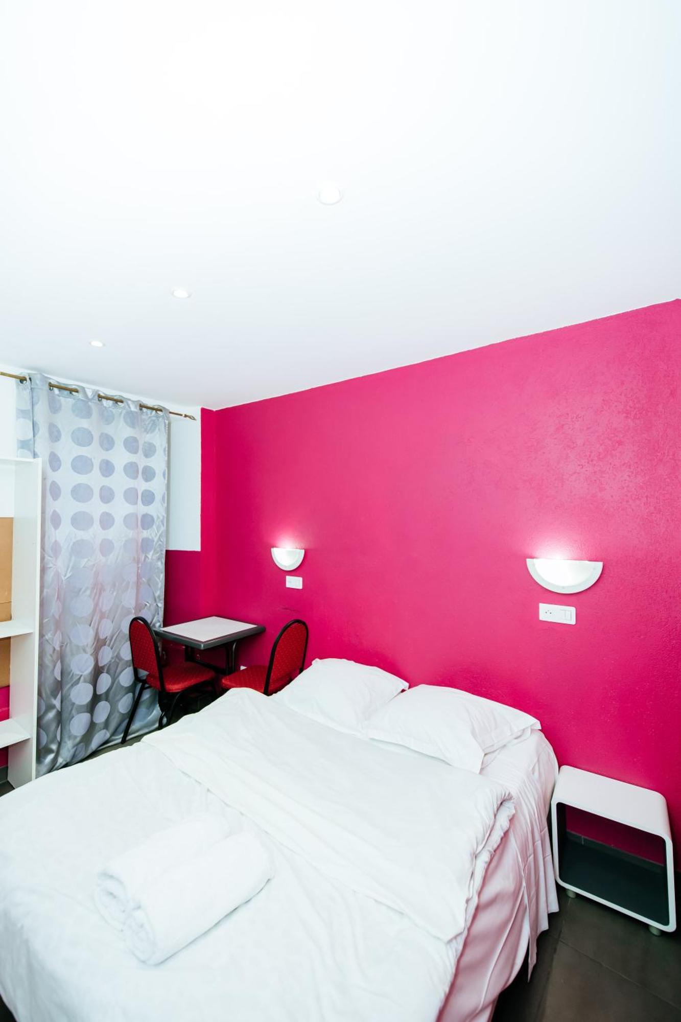 Hotel De La Poste 3*