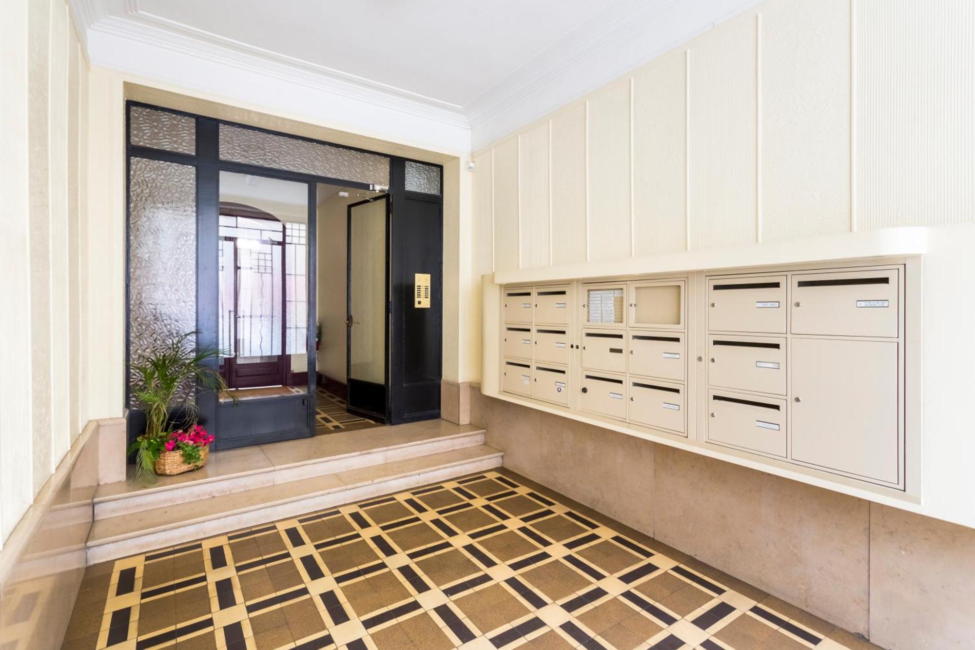 Artois Champs-elysees With Ac Apartment Paris