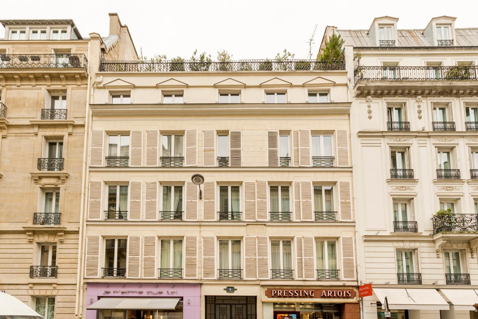 Artois Champs-elysees With Ac * Paris