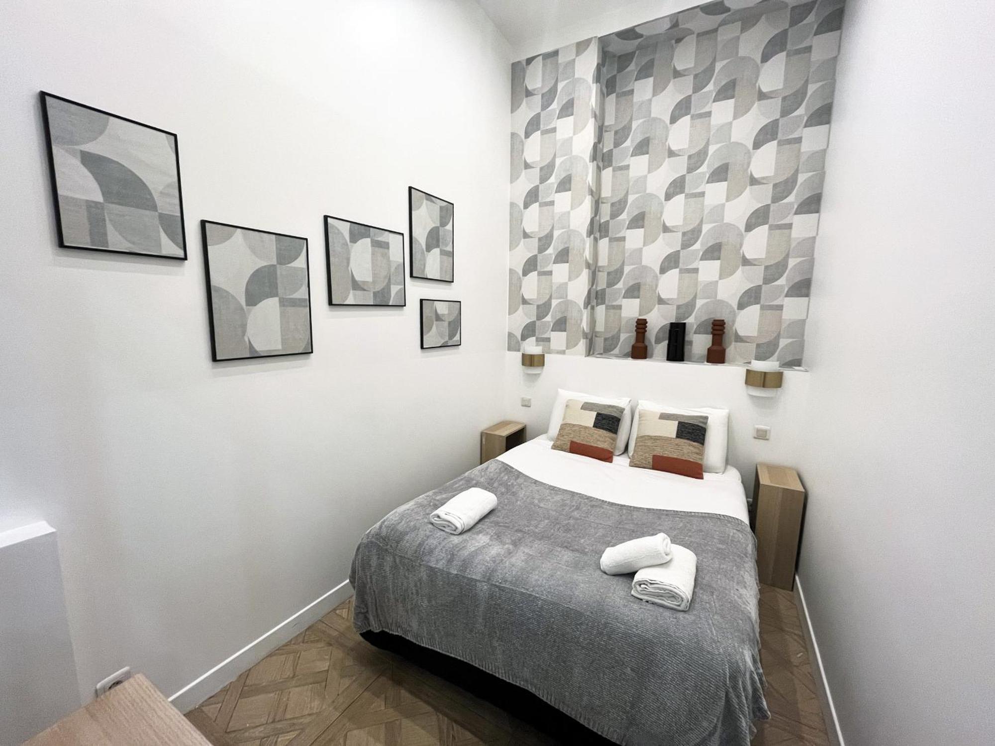 Apartment Urban Flat 66 - Pretty 3 Bedroom In *