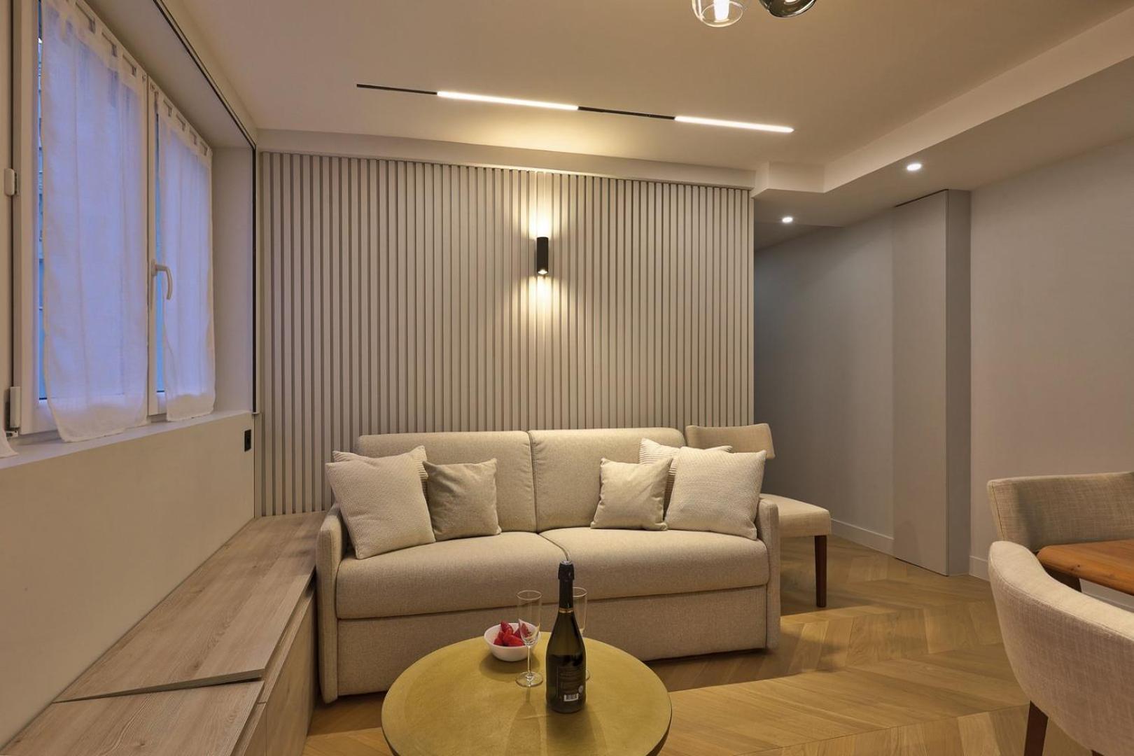 368 Fondary 3 - Superb In *