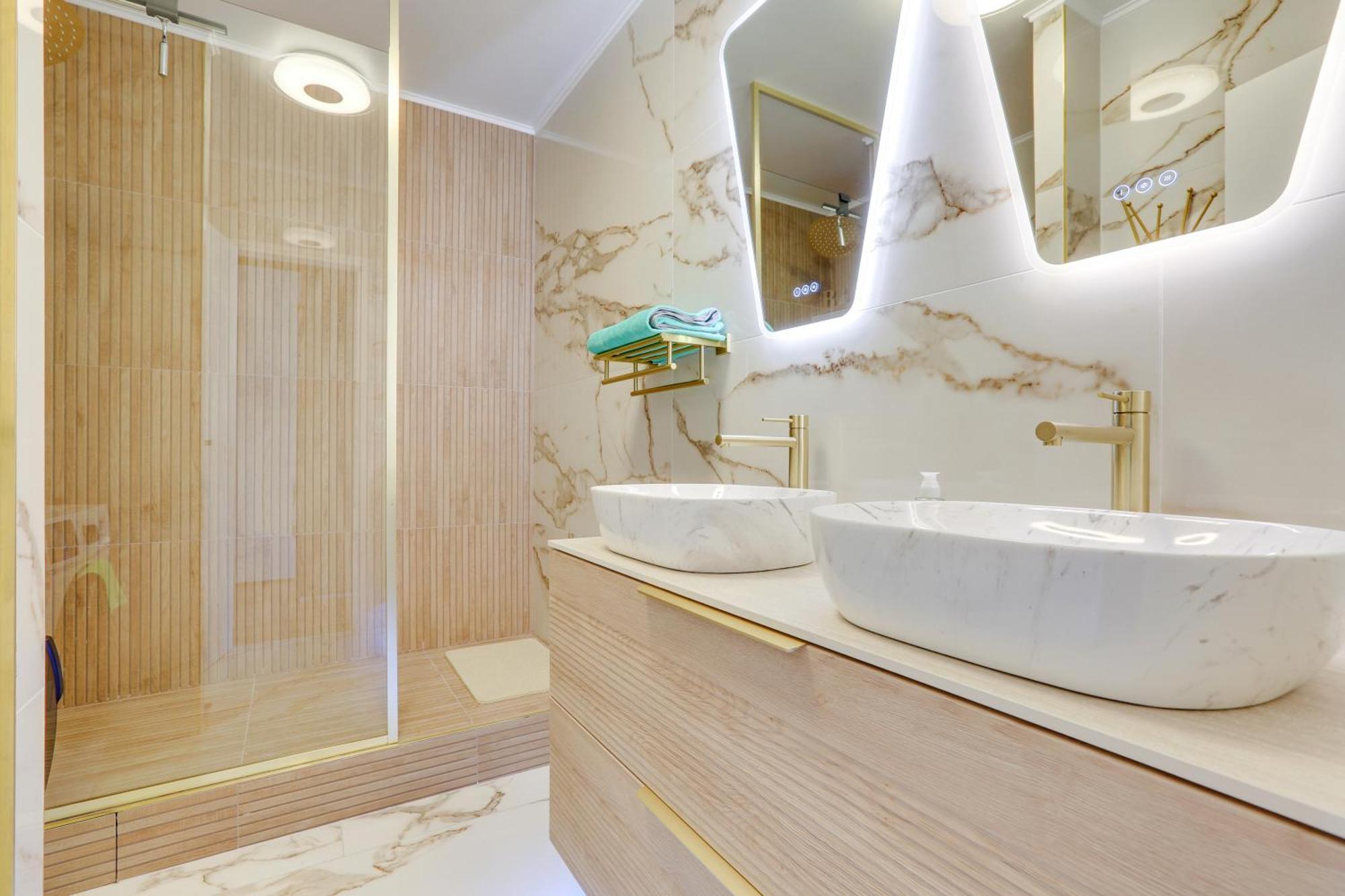 Appartamento Luxury 75m2 With Eiffel Tower View, 1 Min Metro, Parking