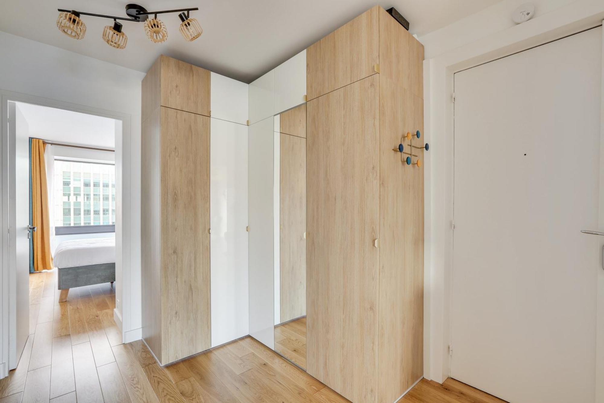 Luxury 75m2 With Eiffel Tower View, 1 Min Metro, Parking Appartamento *
