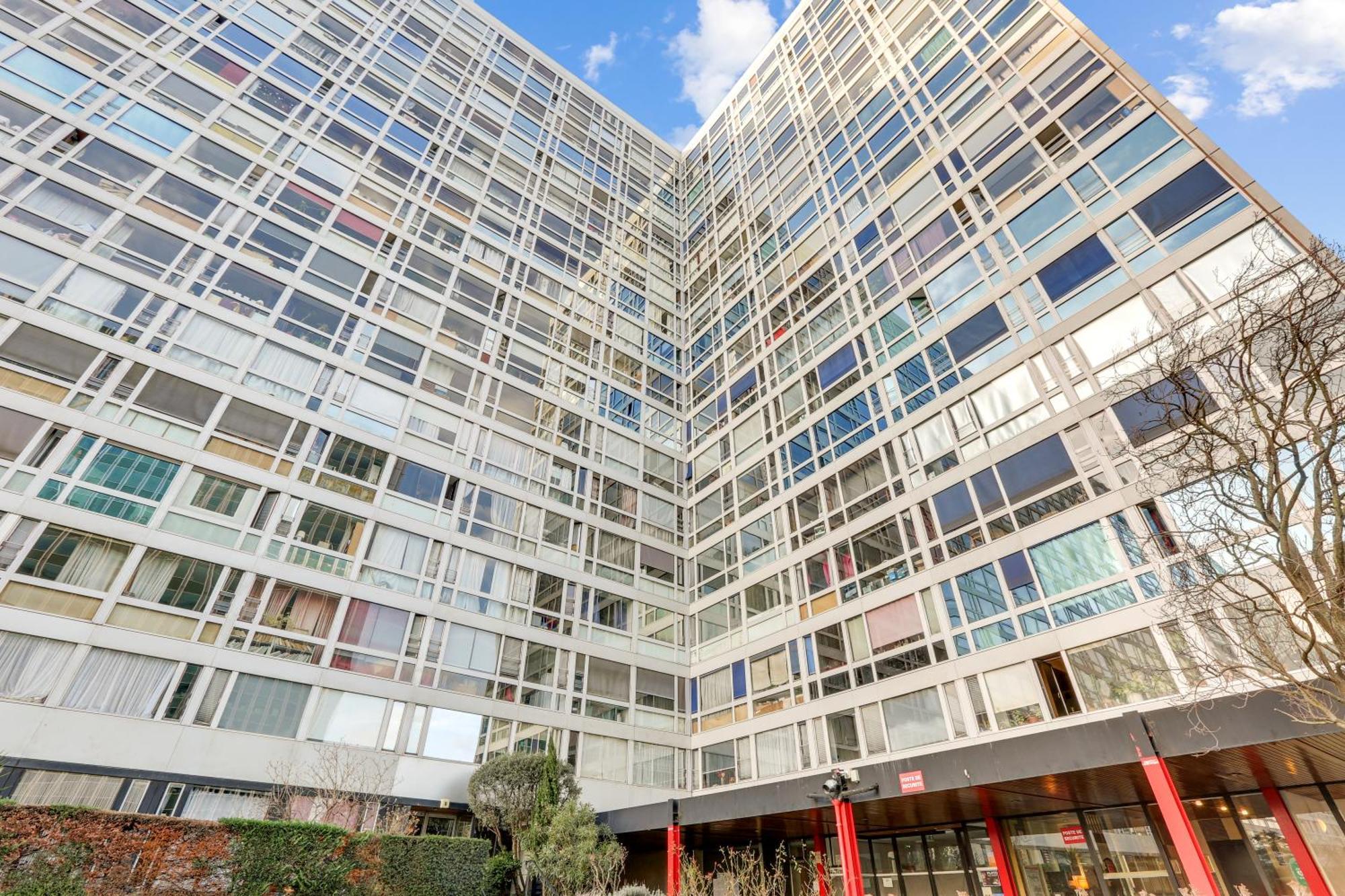 Luxury 75m2 With Eiffel Tower View, 1 Min Metro, Parking *