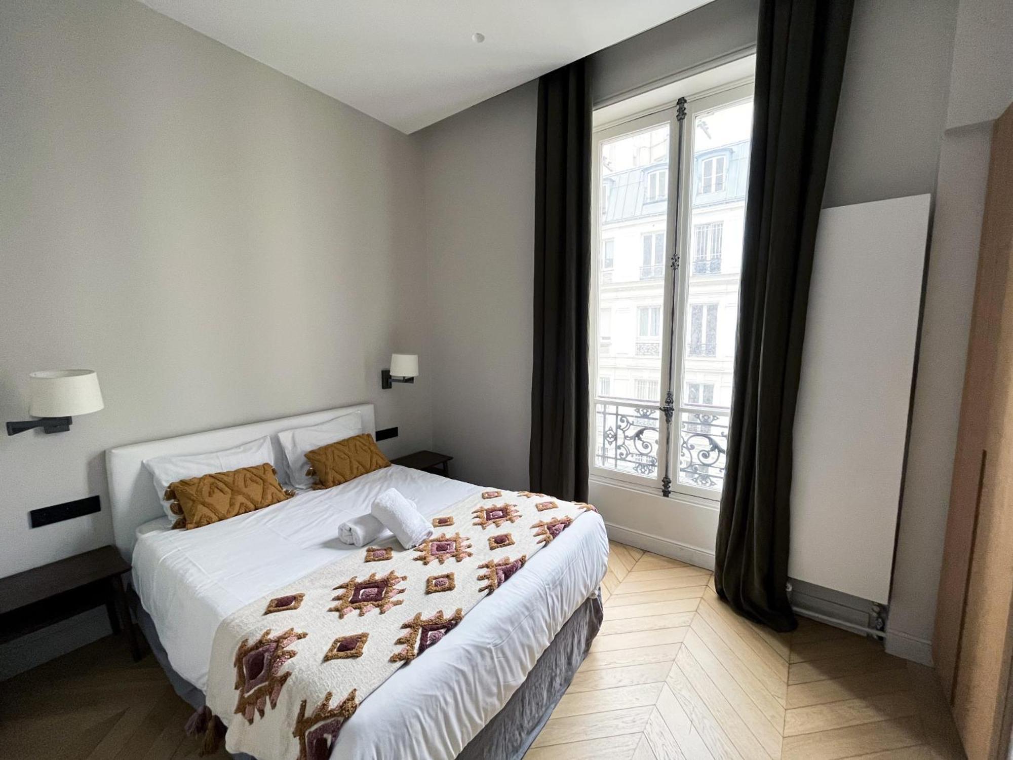 141 - Urban Beautiful Flat Near Champs-elysees Parigi