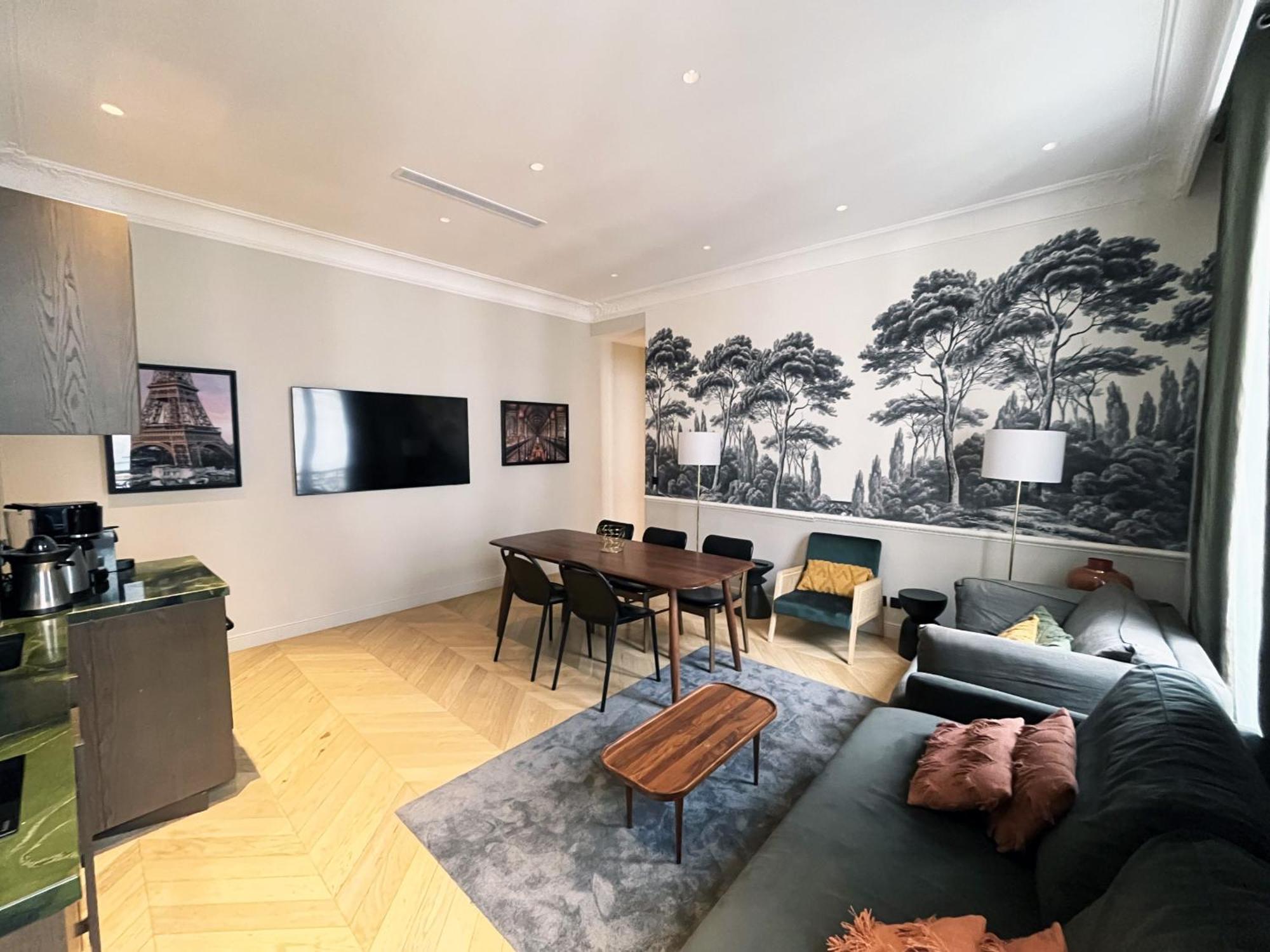 141 - Urban Beautiful Flat Near Champs-elysees Parigi