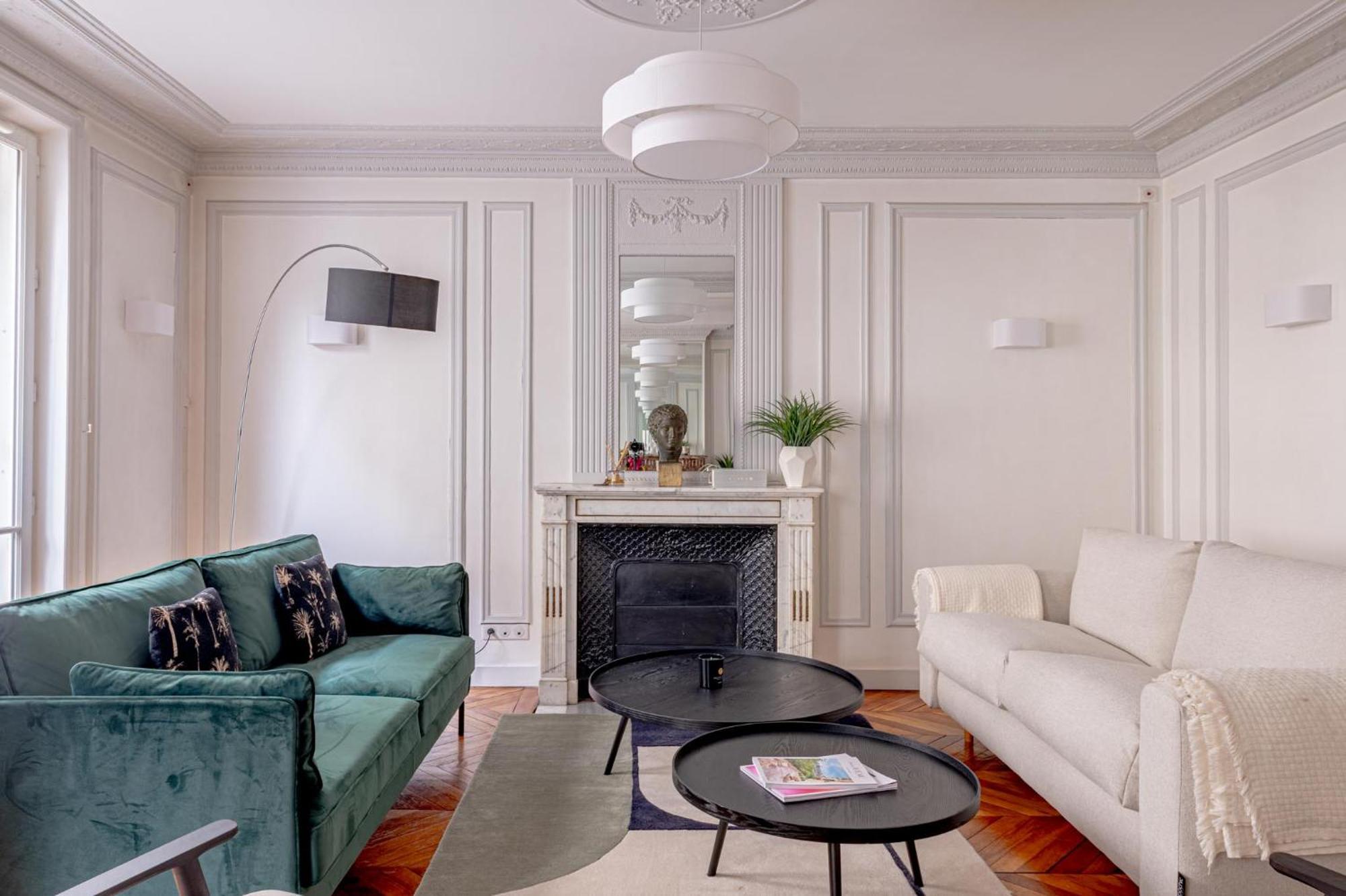 Parisian Elegance 2bedr In The 16th