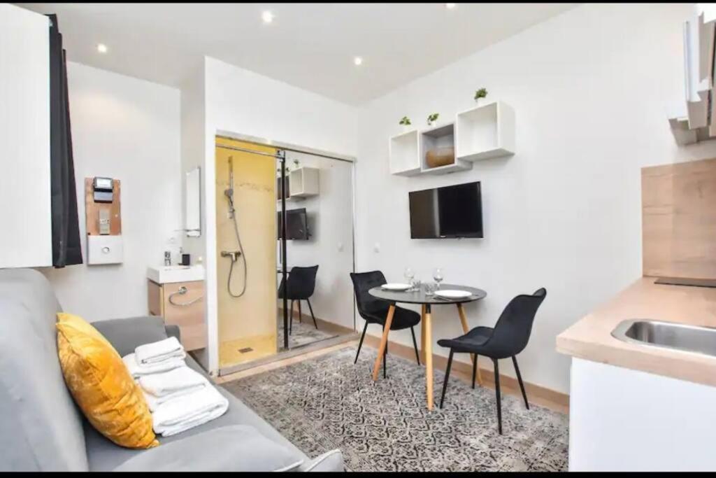 Studio Special Jo - Pigalle - Montmartre - Republique - 2 Pers Apartment *