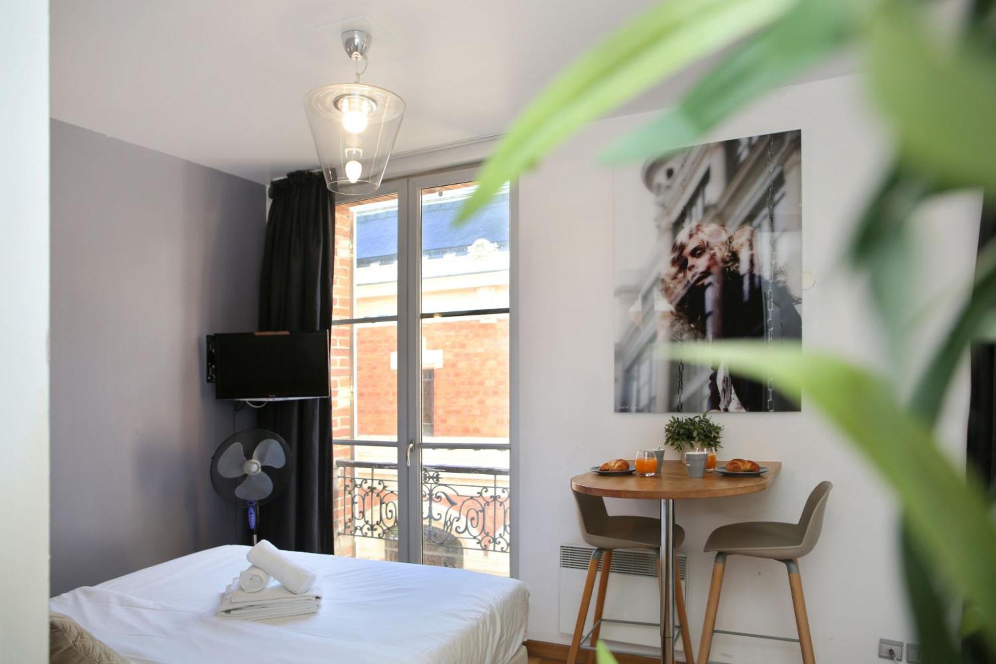 Service - En Face Du Musee - 5 Apartment *