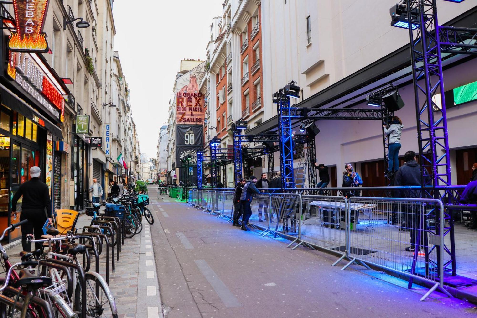 Spacieux En Plein Coeur De Parigi