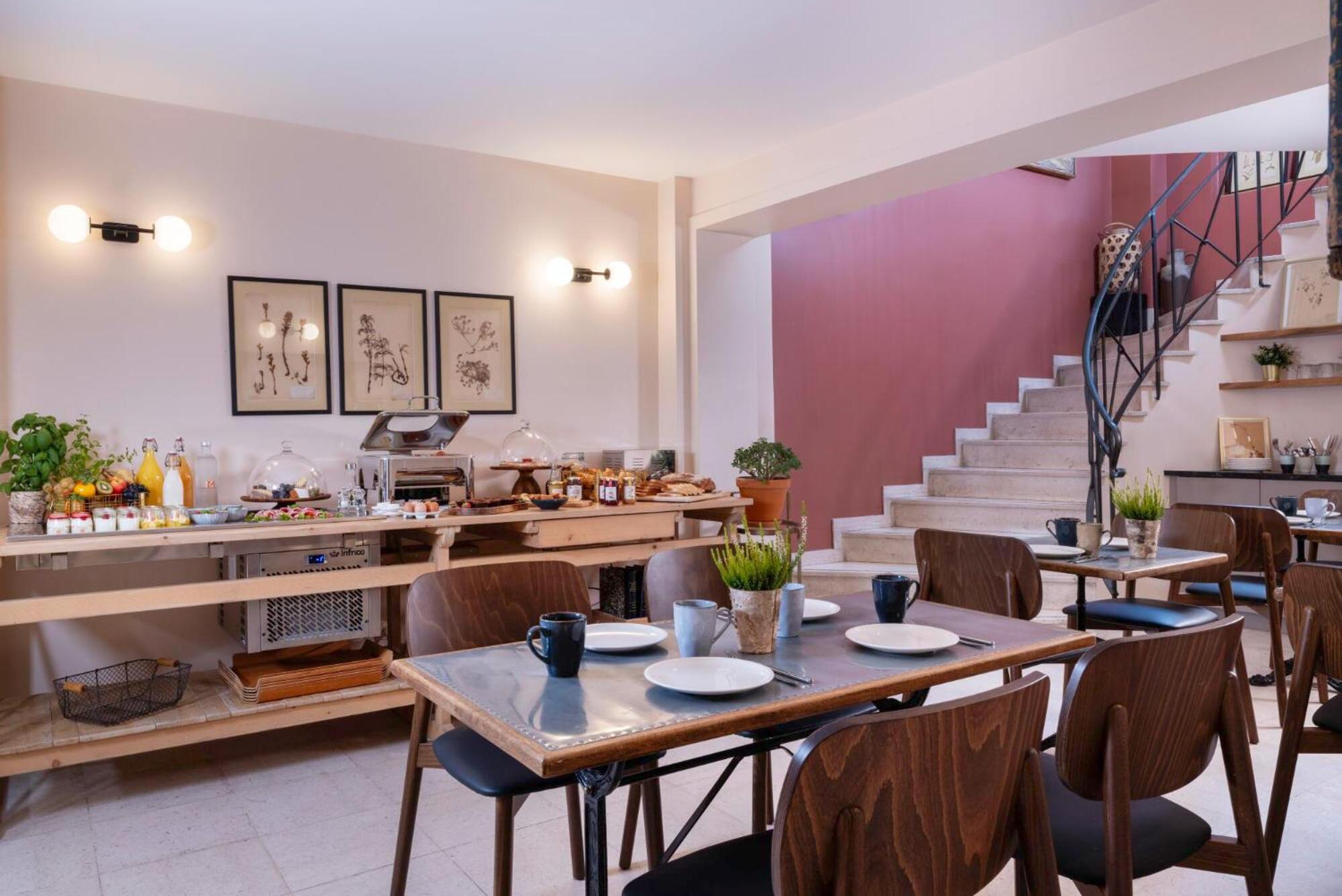 Maxim Quartier Latin Hotel 3*