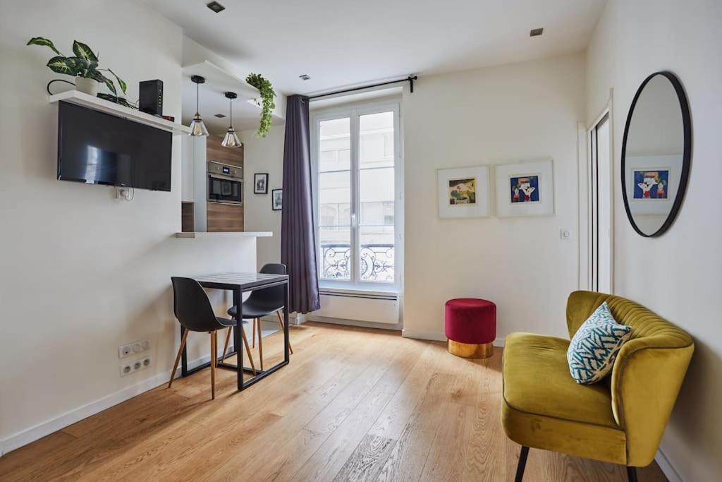 Rent A - Alma Parigi