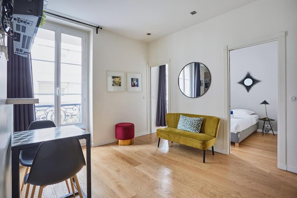 Appartamento Rent A - Alma Parigi