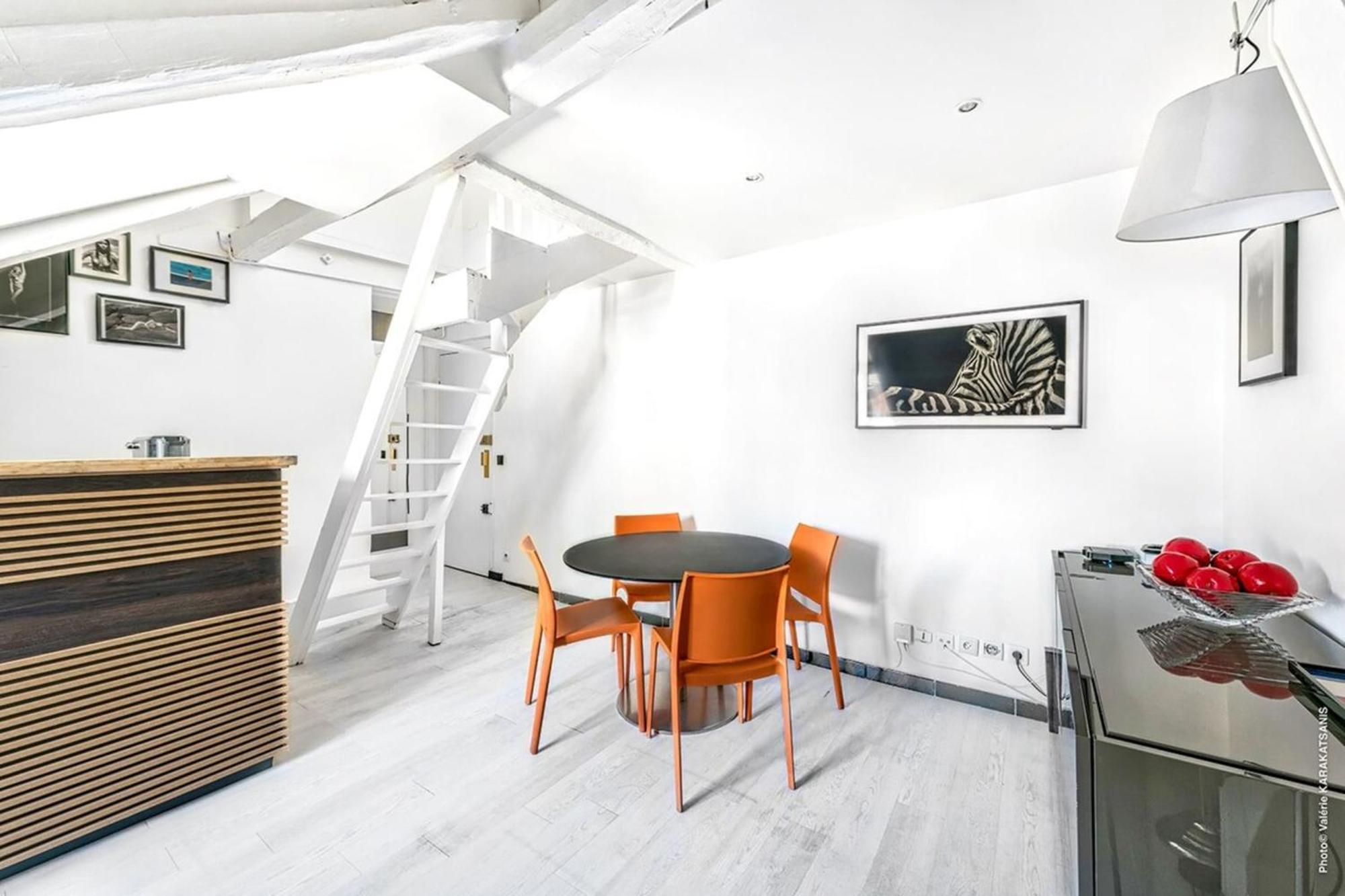 Montparnasse - La Gaite 1bdr - B'your