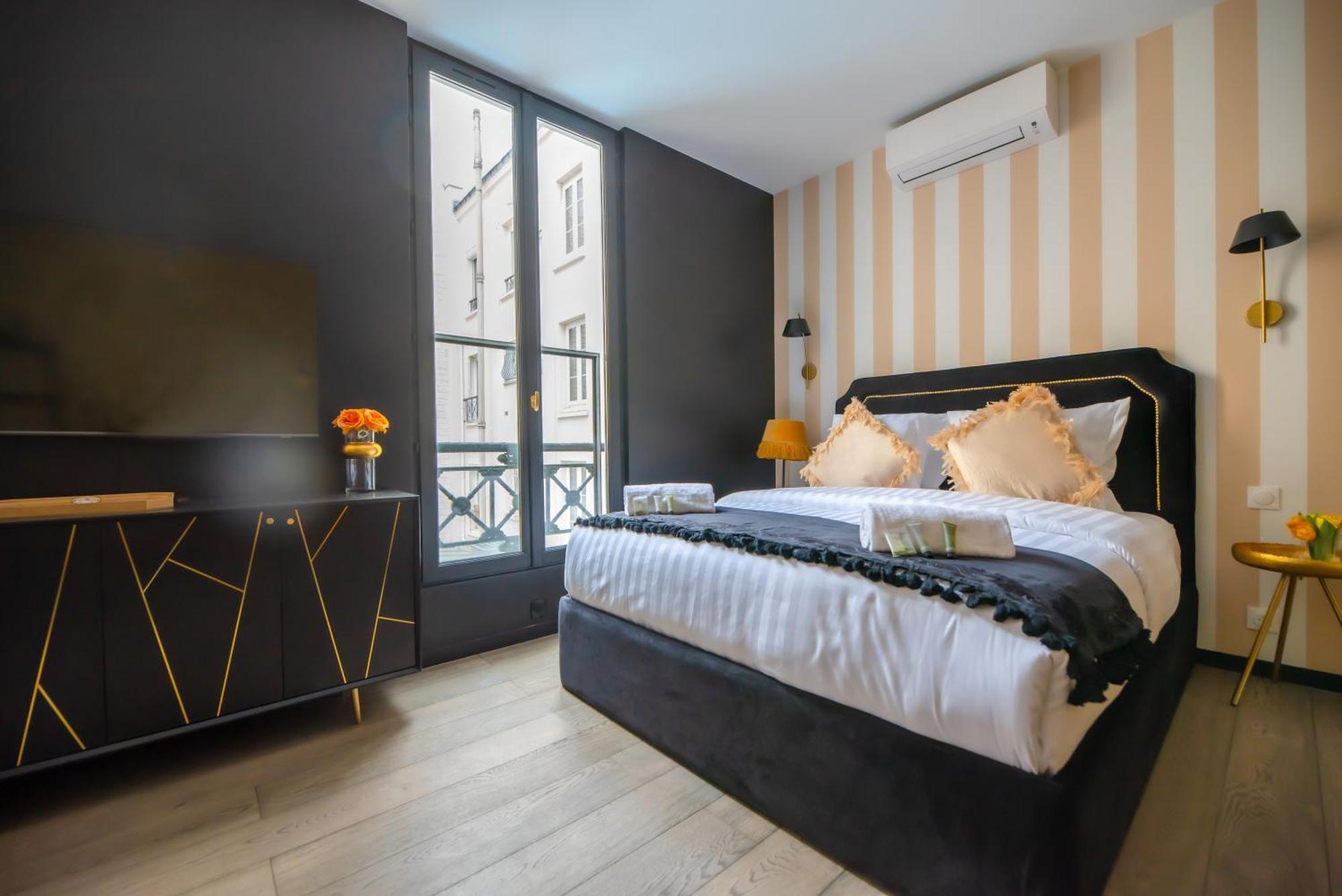 Monsieur Montmartre - Moulin Rouge Apartment Paris