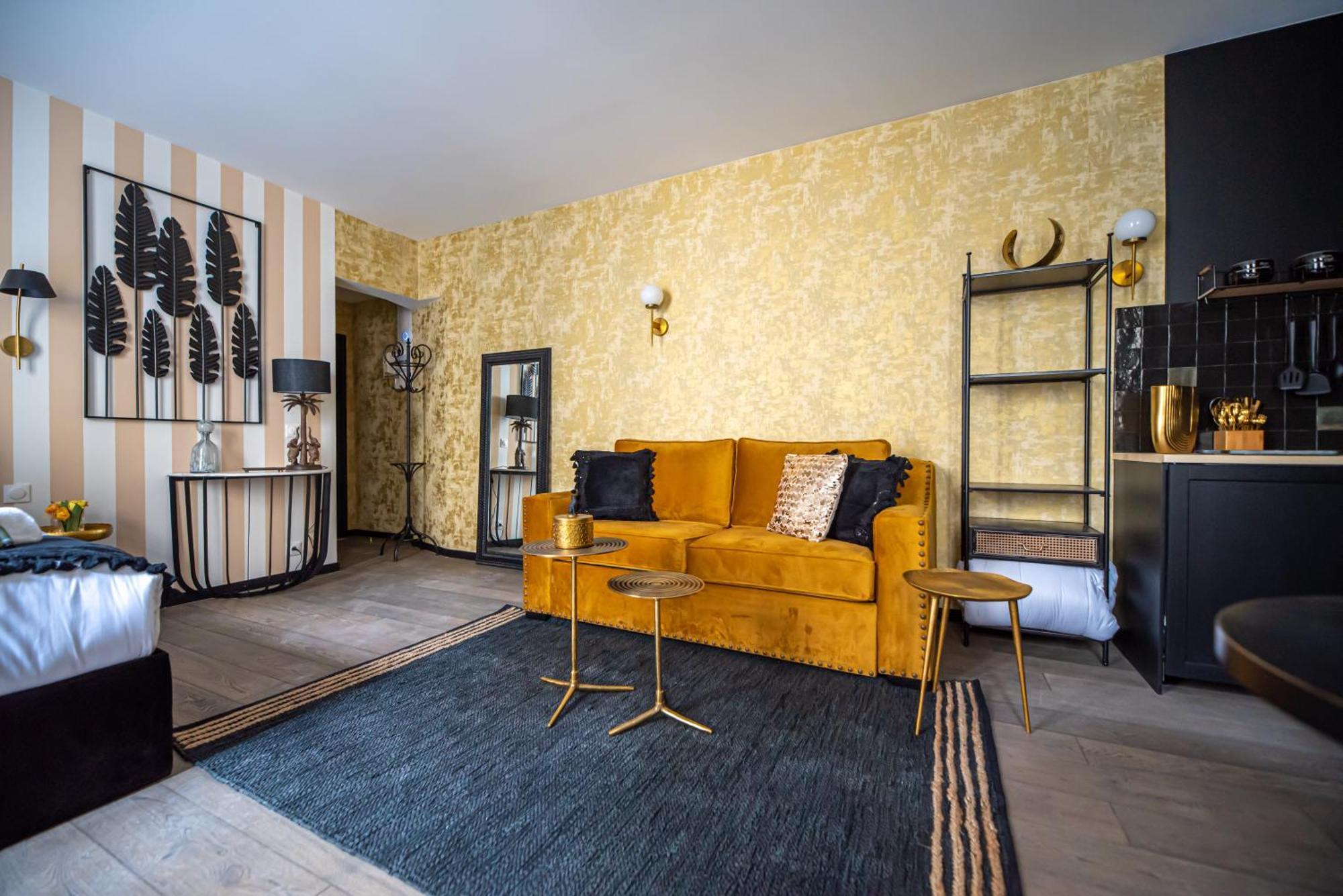Monsieur Montmartre - Moulin Rouge Apartment Paris
