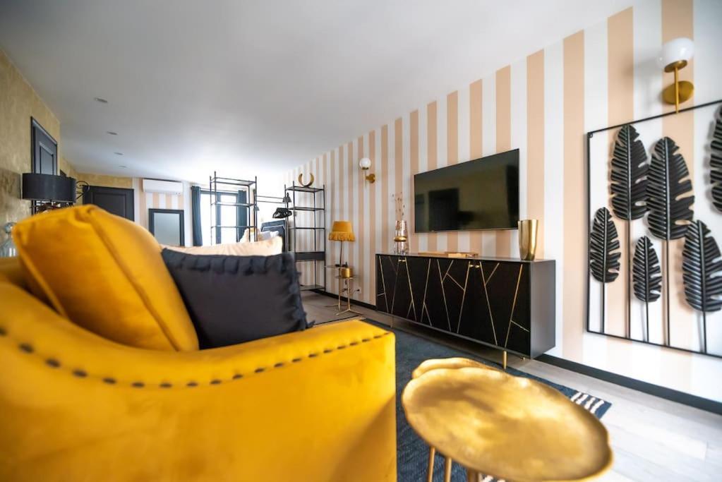 Apartment Monsieur Montmartre - Moulin Rouge *