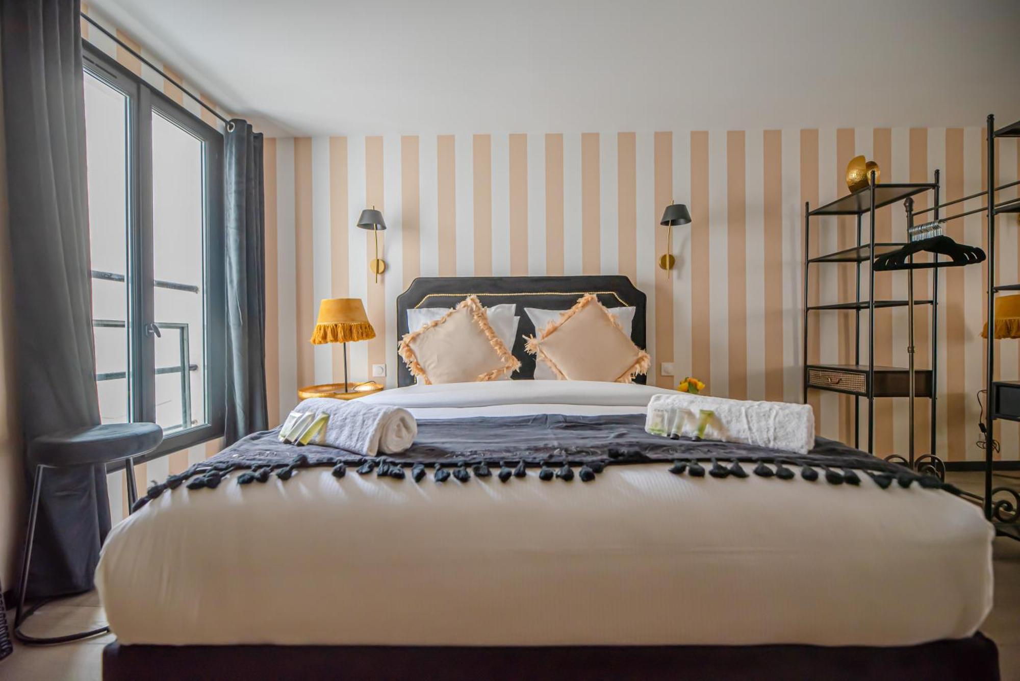 Monsieur Montmartre - Moulin Rouge Apartment Paris