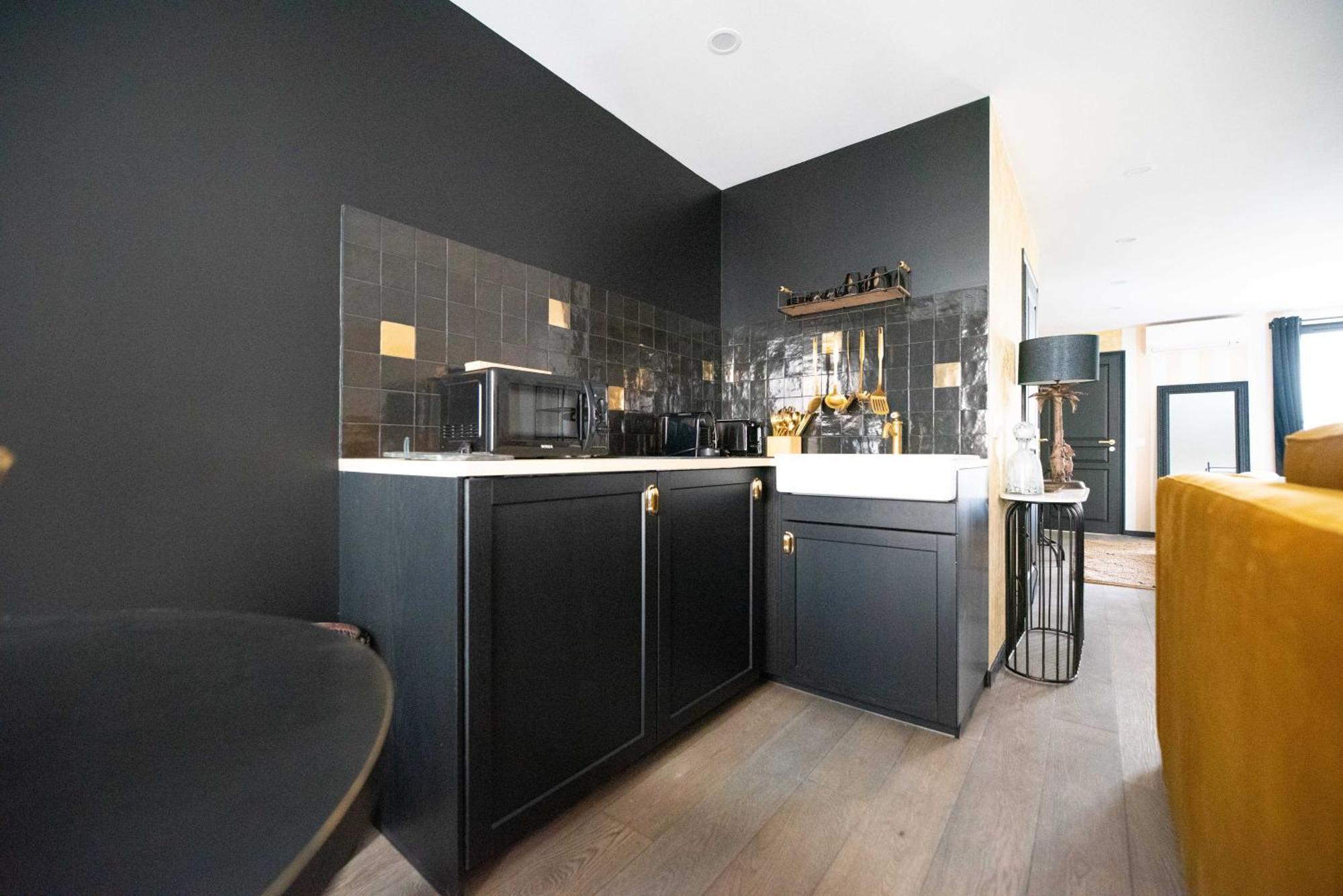 Monsieur Montmartre - Moulin Rouge Apartment Paris