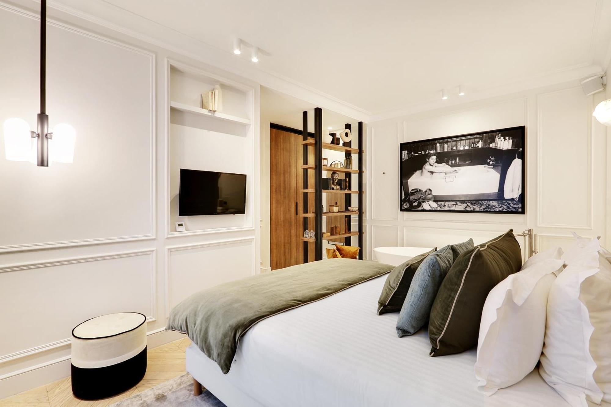 Pick A Flat - Champs Elysées Serviced Appartamento Parigi