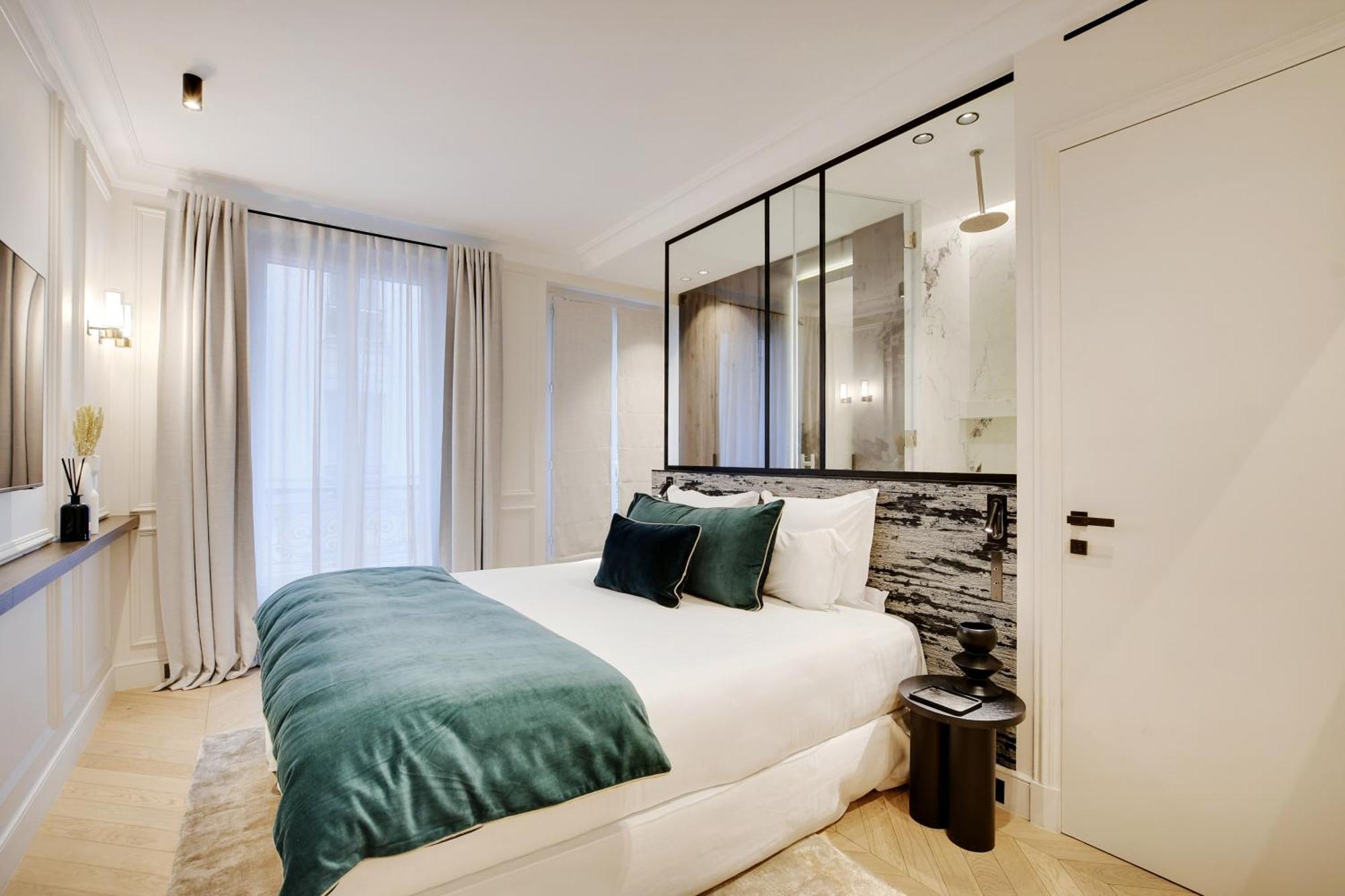 Pick A Flat - Champs Elysées Serviced Appartamento Parigi