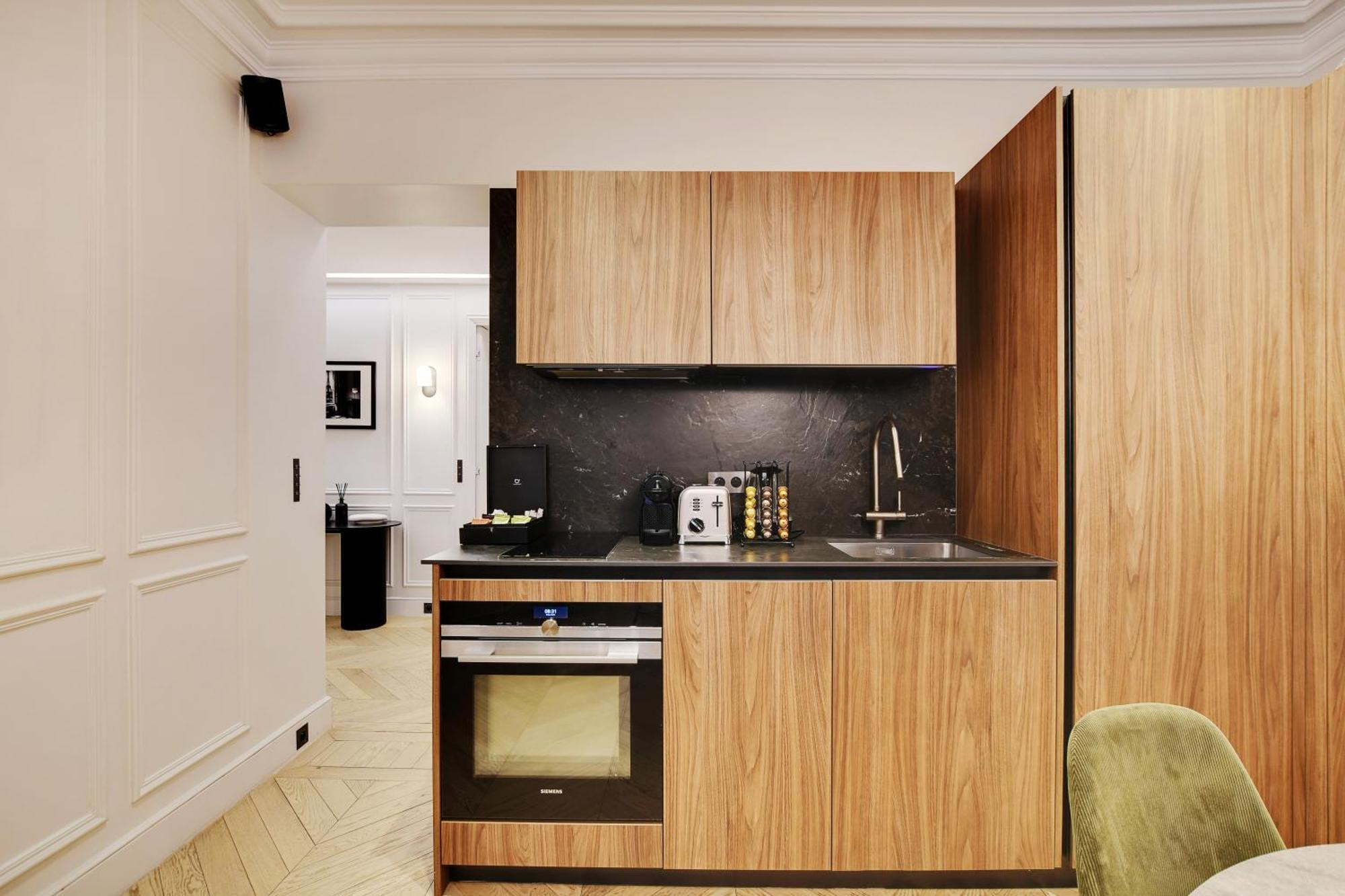 Appartamento Pick A Flat - Champs Elysées Serviced Parigi