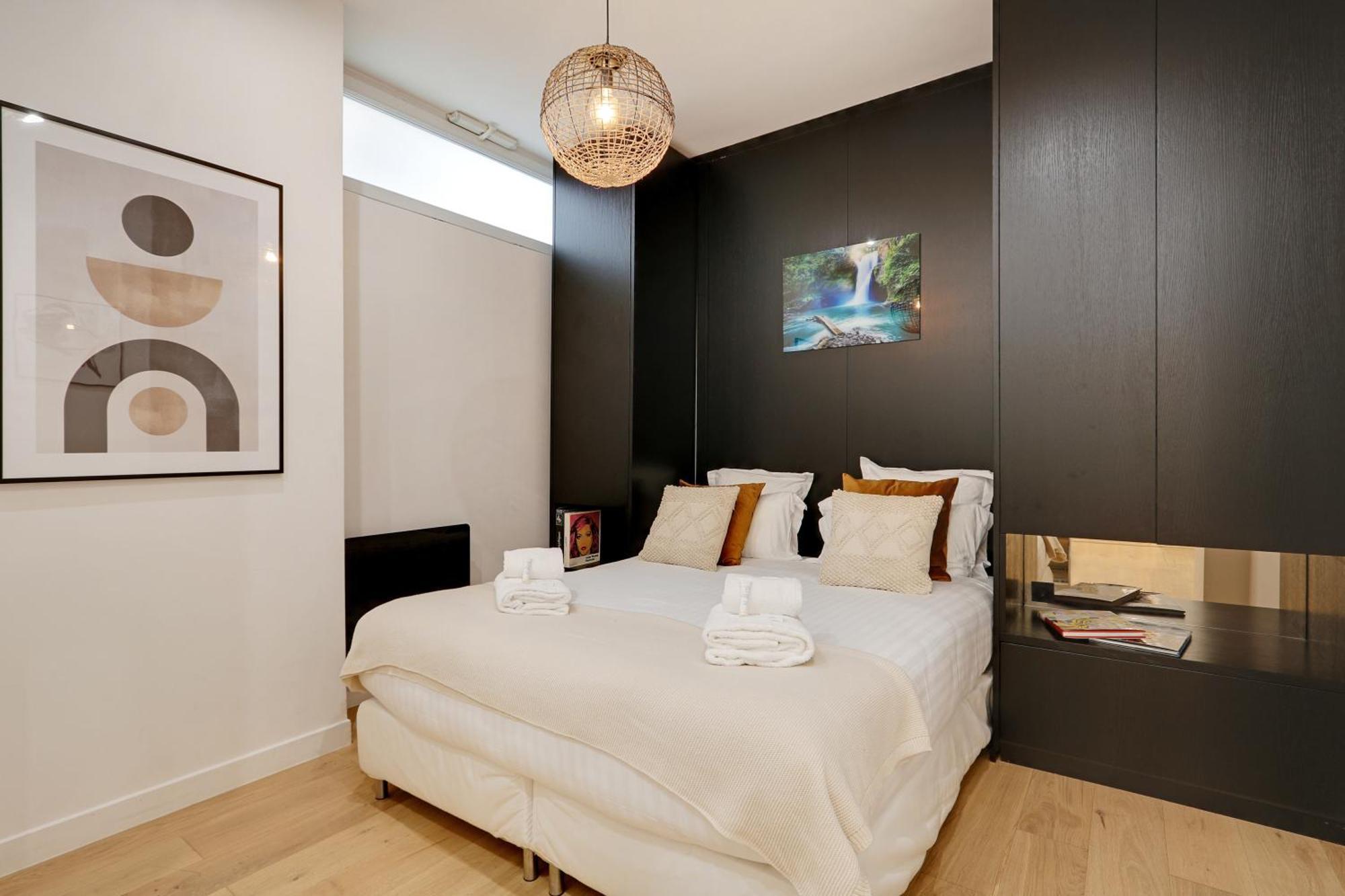 Off Majesti In Montmartre - Rue Pierre Fontaine Apartment *