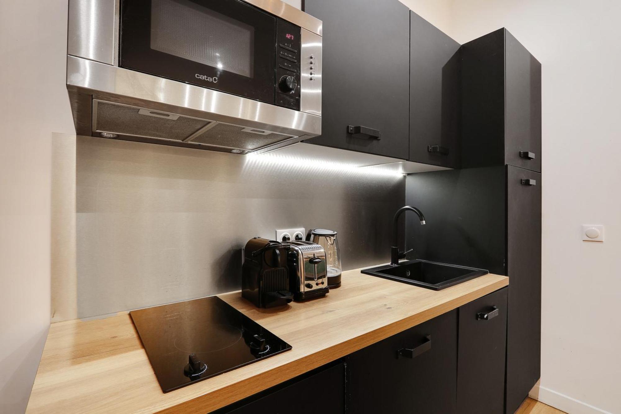 Off Majesti In Montmartre - Rue Pierre Fontaine Apartment Paris