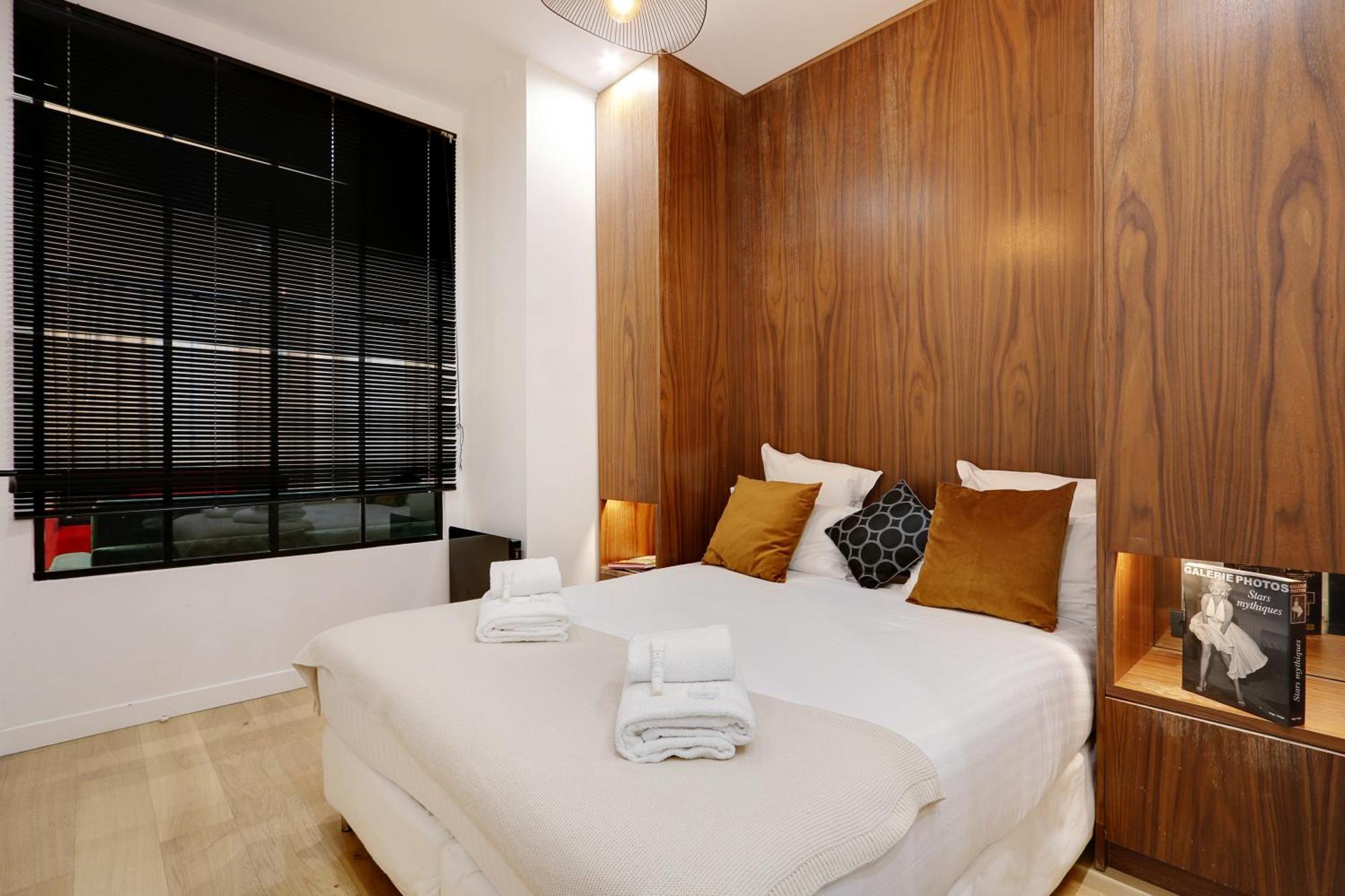 Apartment Off Majesti In Montmartre - Rue Pierre Fontaine Paris