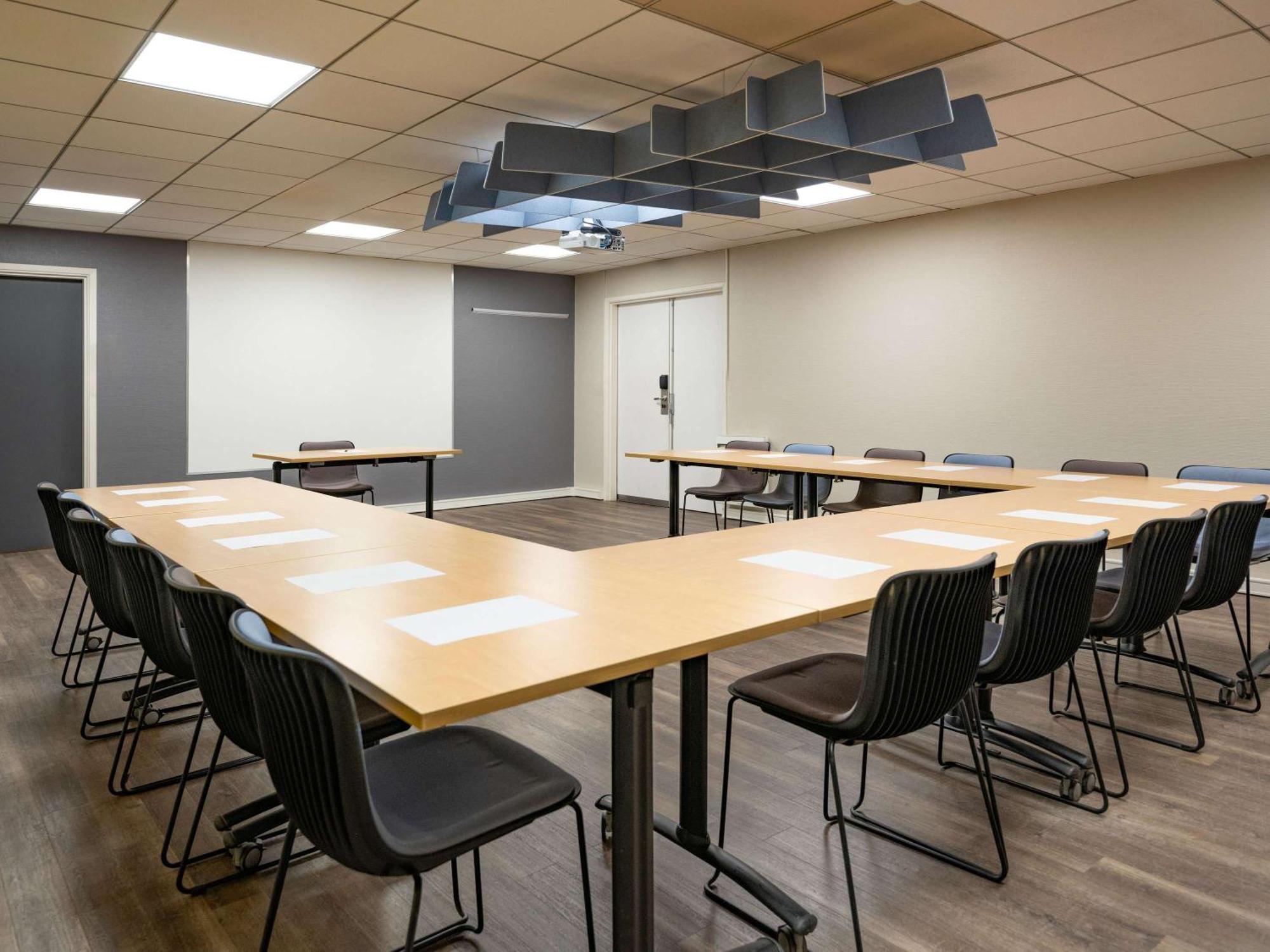 Ibis Gare De Lyon Ledru Rollin Hotel