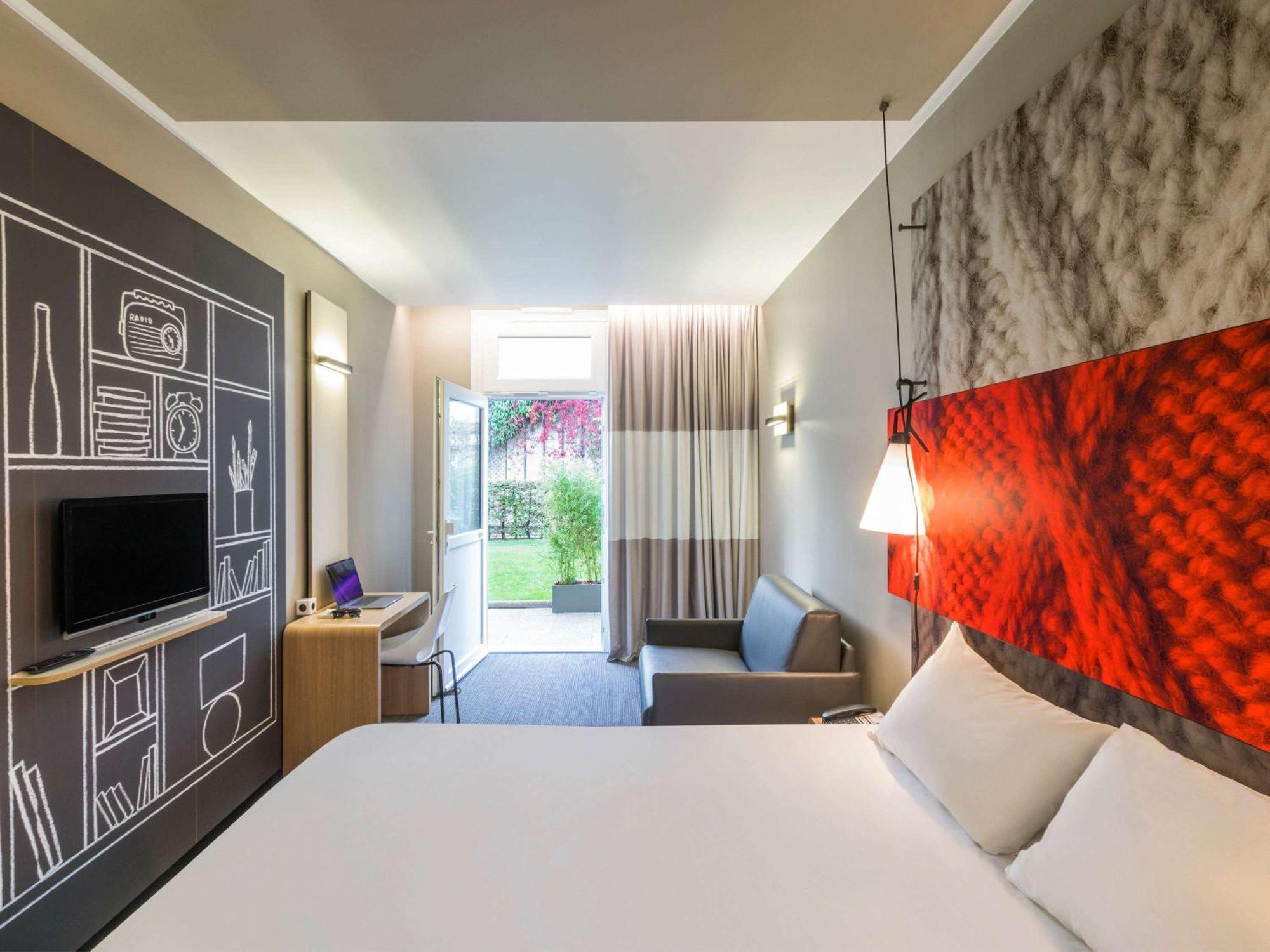 Ibis Gare De Lyon Ledru Rollin Hotel