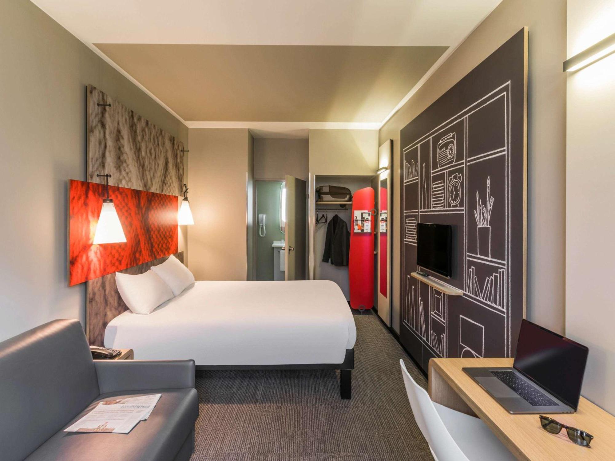 Ibis Gare De Lyon Ledru Rollin 3* Parigi