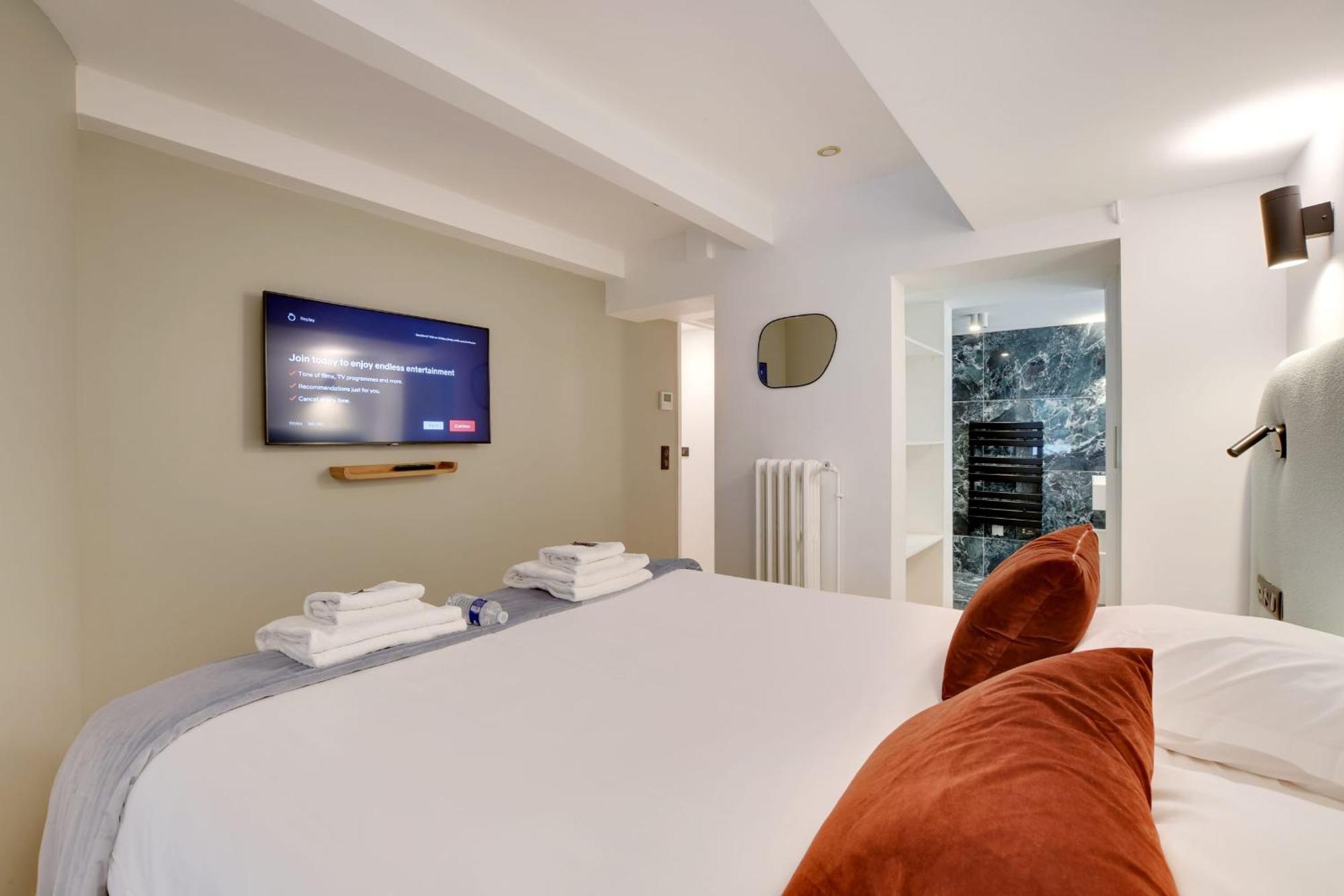 Incroyable - 3br-8p - Pl De La Nation Appartamento