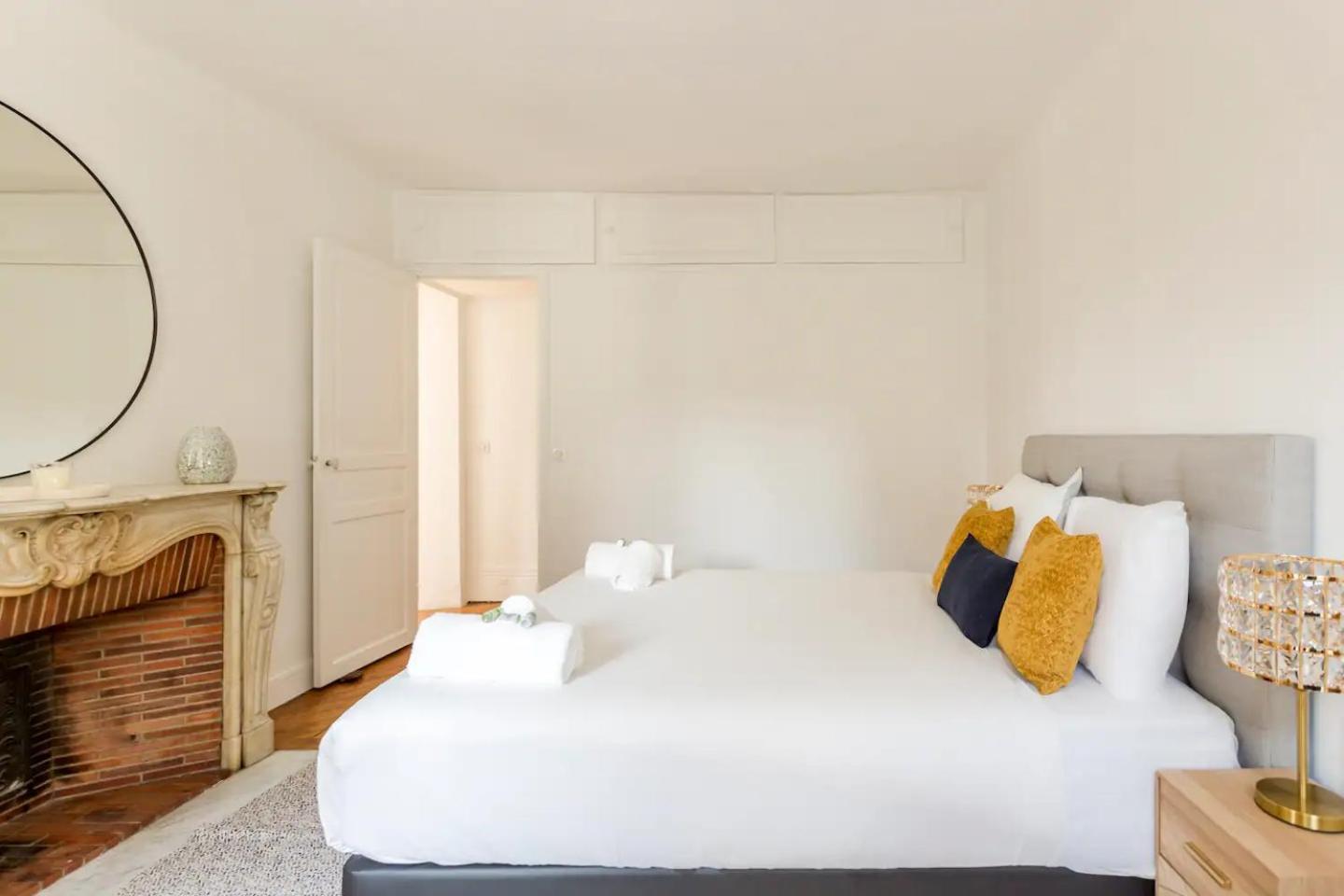 Apartment 8p - 3br Le Marais Spacious - - Historic Paris