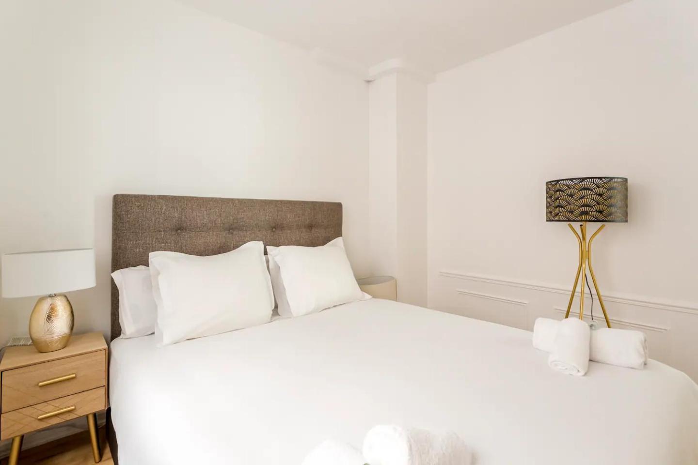 8p - 3br Le Marais Spacious - - Historic Paris