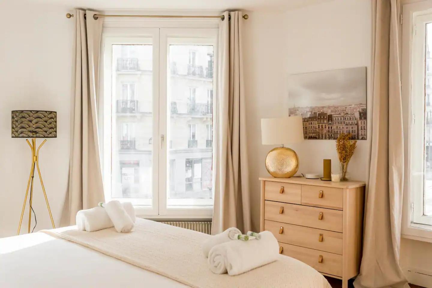 8p - 3br Le Marais Spacious - - Historic Apartment *