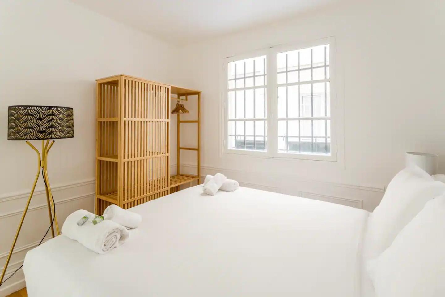 8p - 3br Le Marais Spacious - - Historic Apartment
