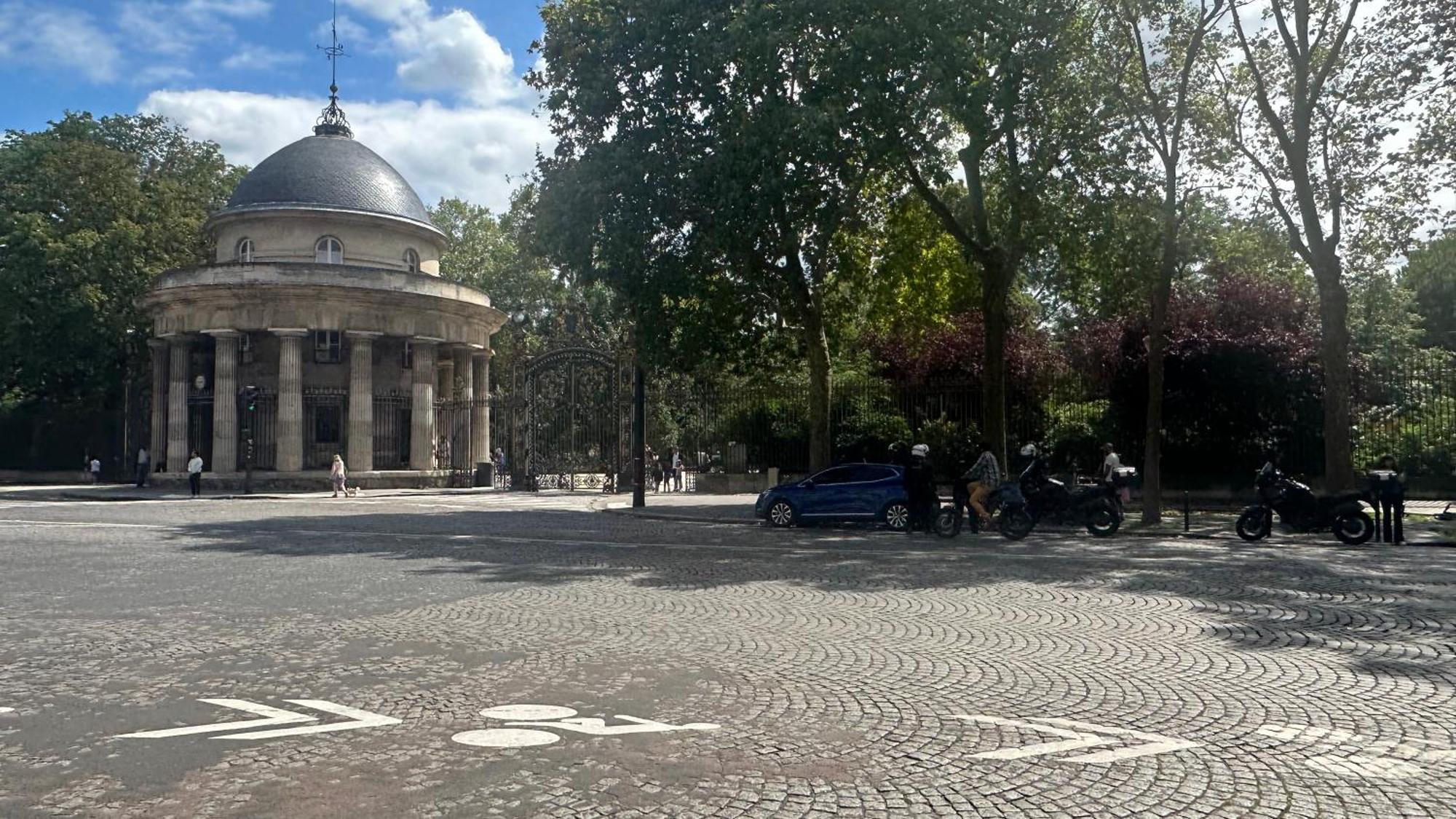 Arc De Triomphe -marie Antoinette Garden Parigi