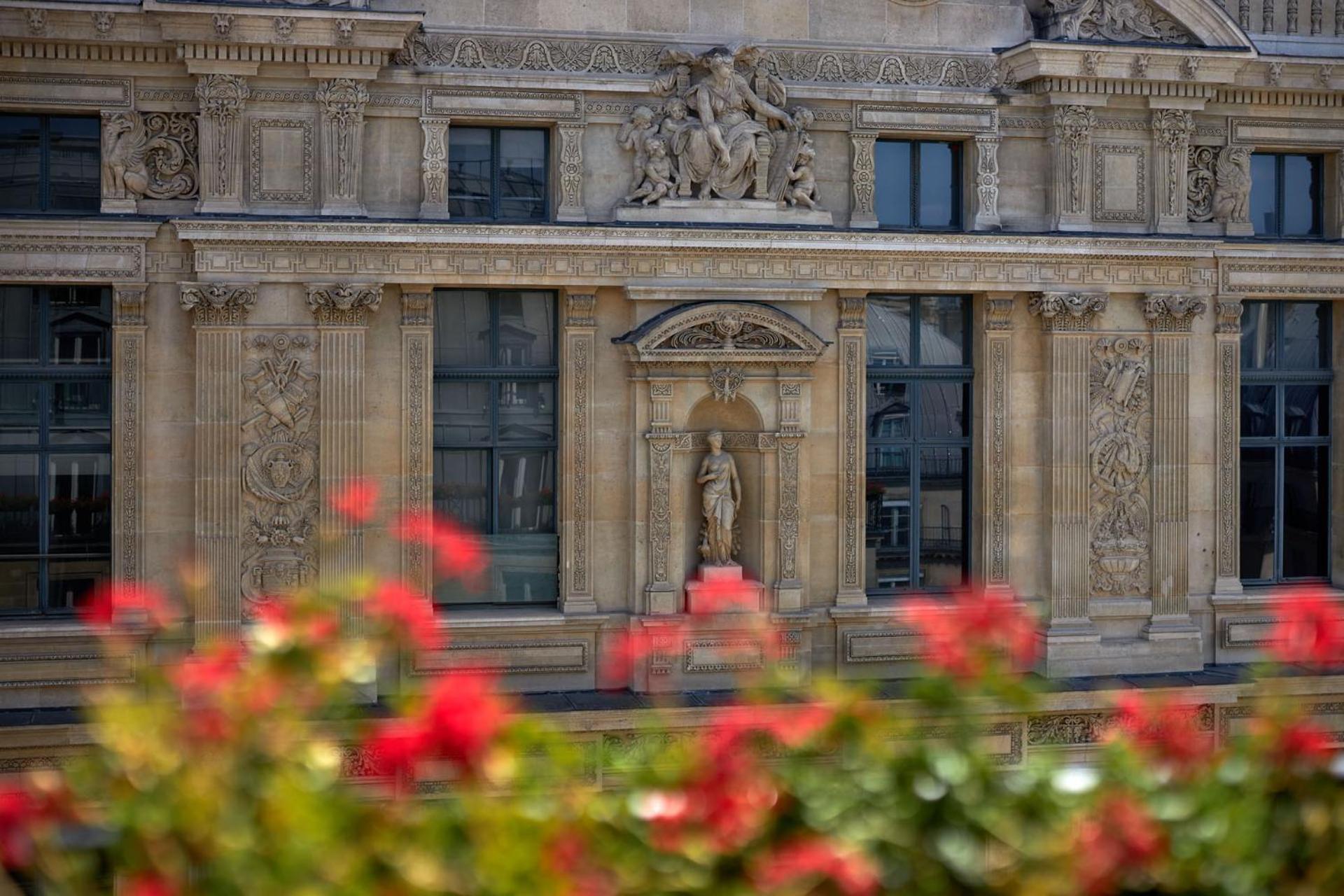 Regina Louvre Hotel 5*