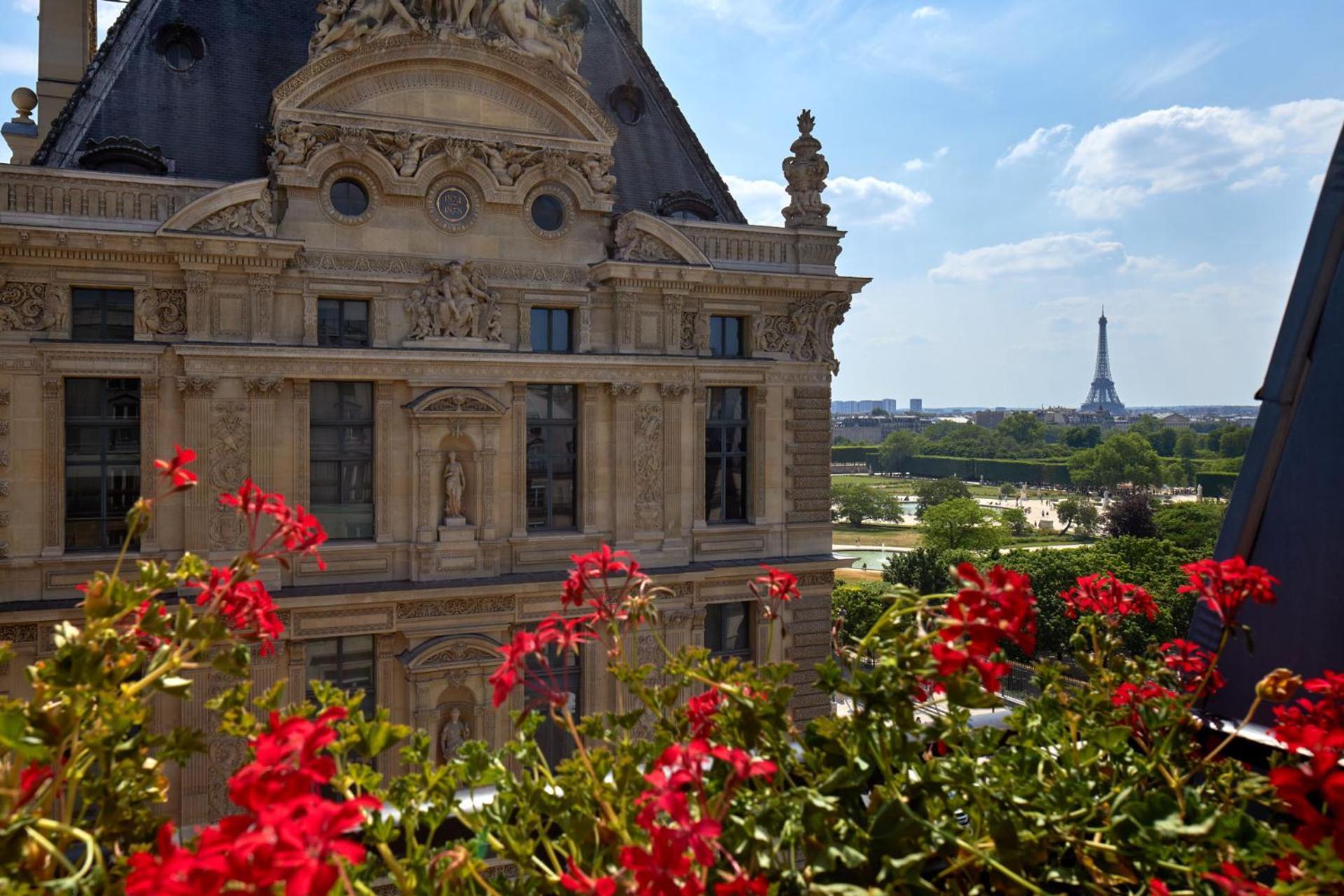 Regina Louvre Hotel 5*