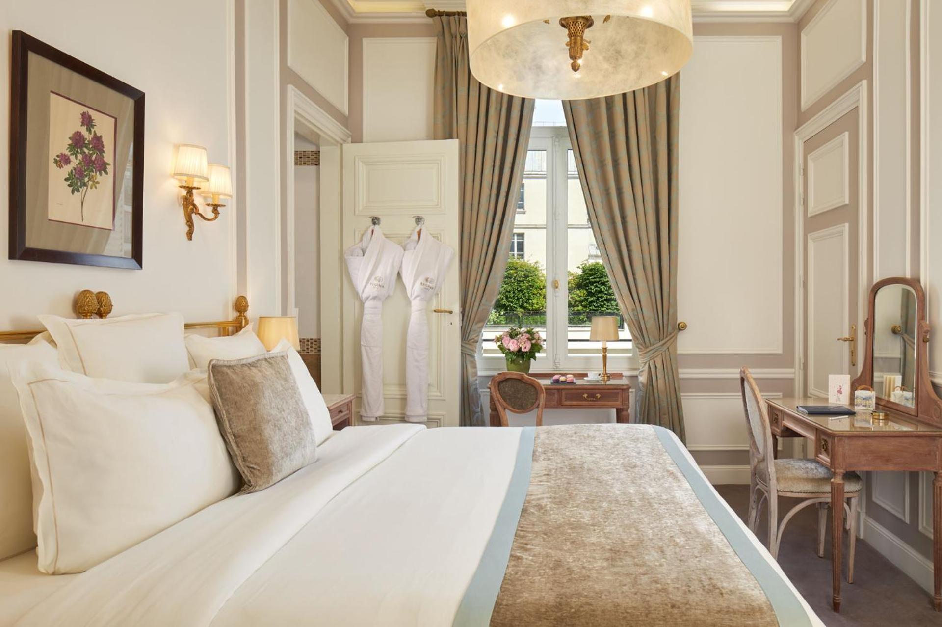 Hotel Regina Louvre Paris