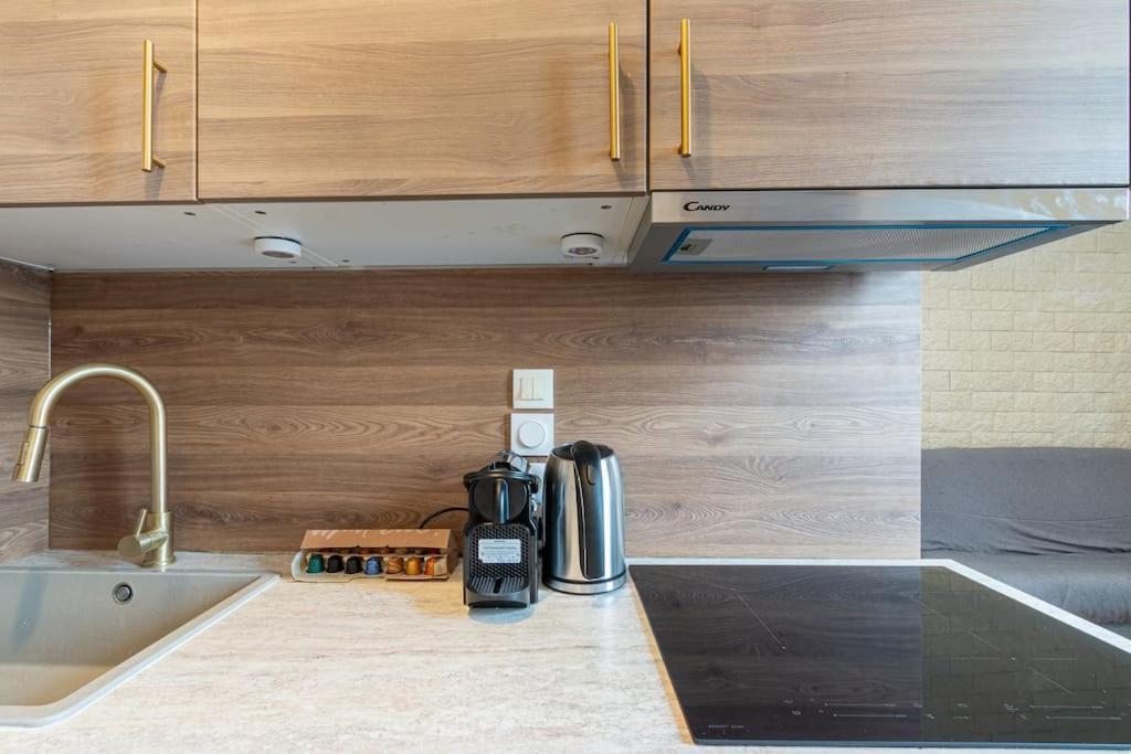 Metro Alexandre Dumas - Ii Apartment Paris