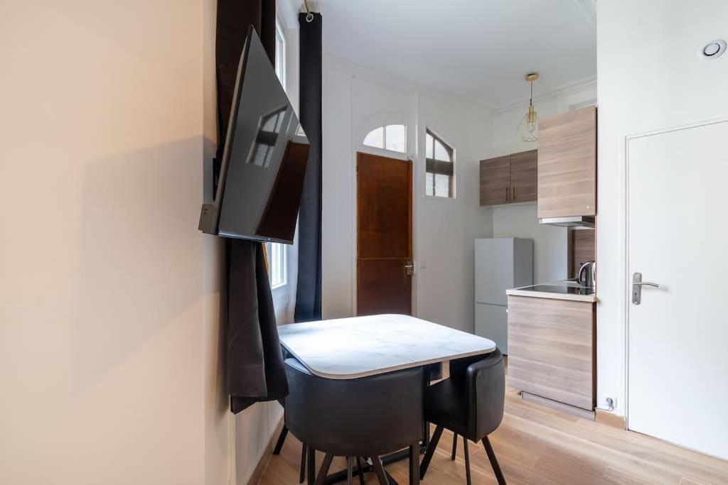 Metro Alexandre Dumas - Ii Apartment Paris