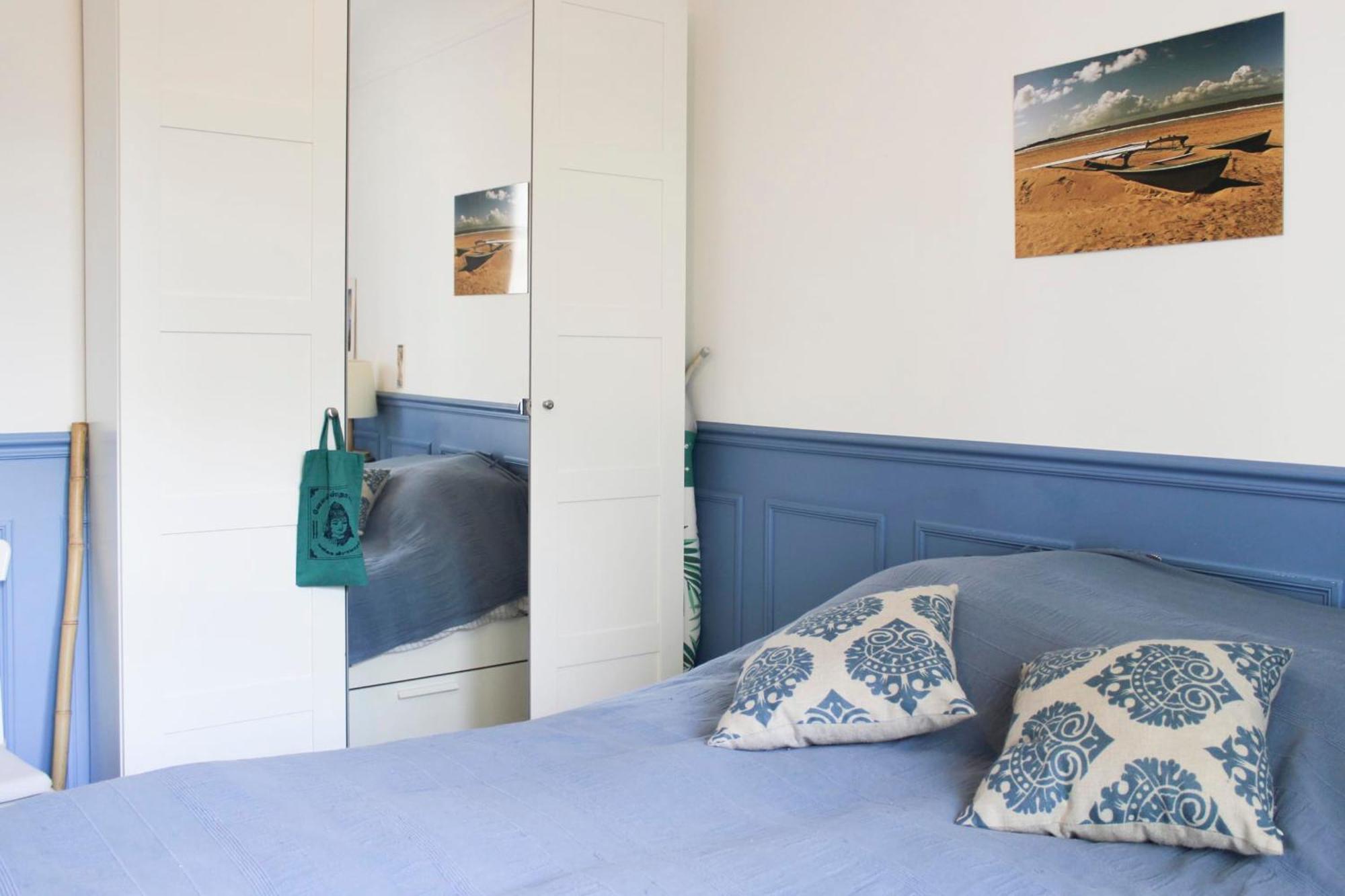 Appartamento Spacious Family Nest Facing Square Des Epinette Parigi