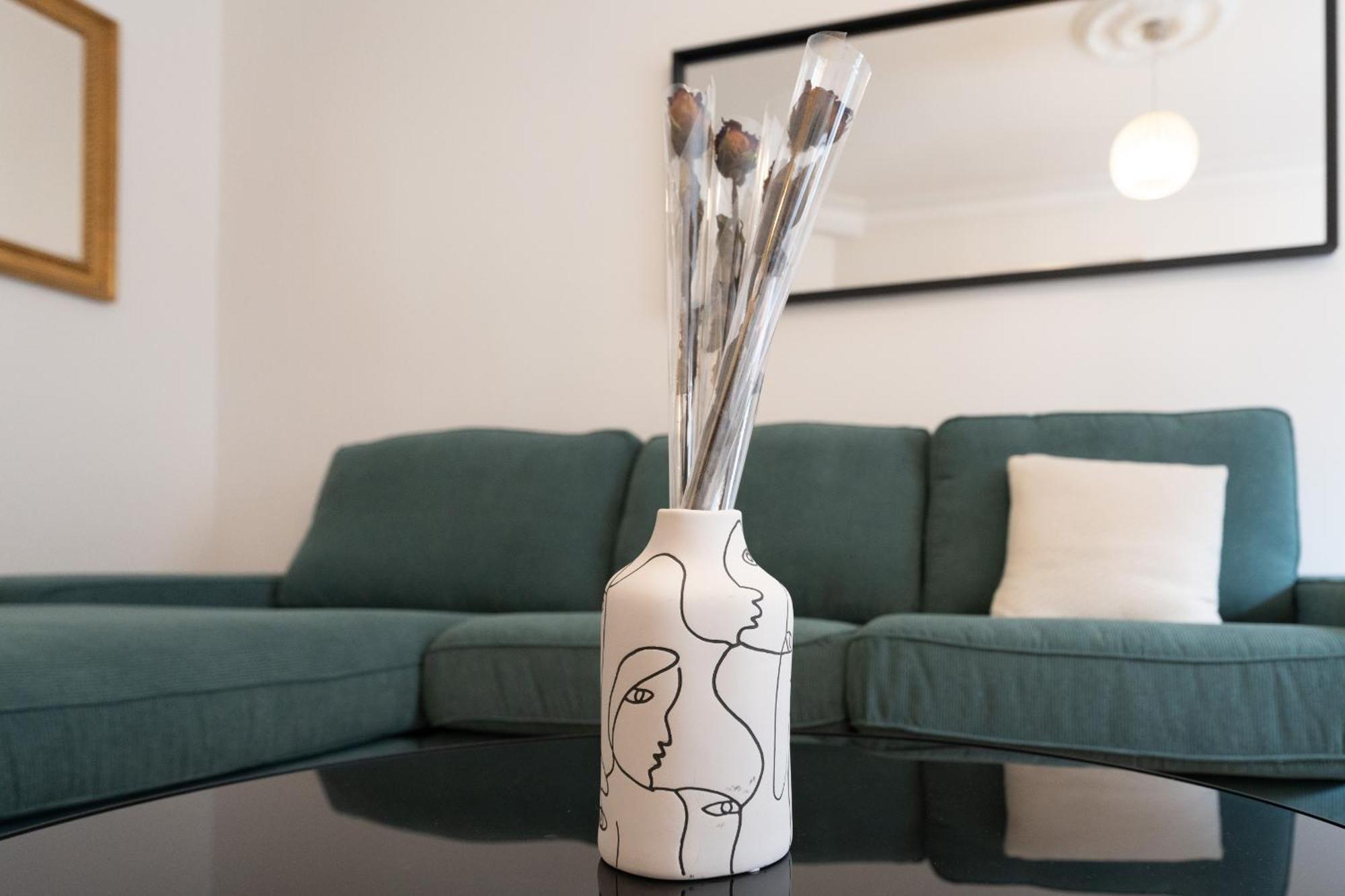 De Luxe Champs Elysees Neuf Appartamento *