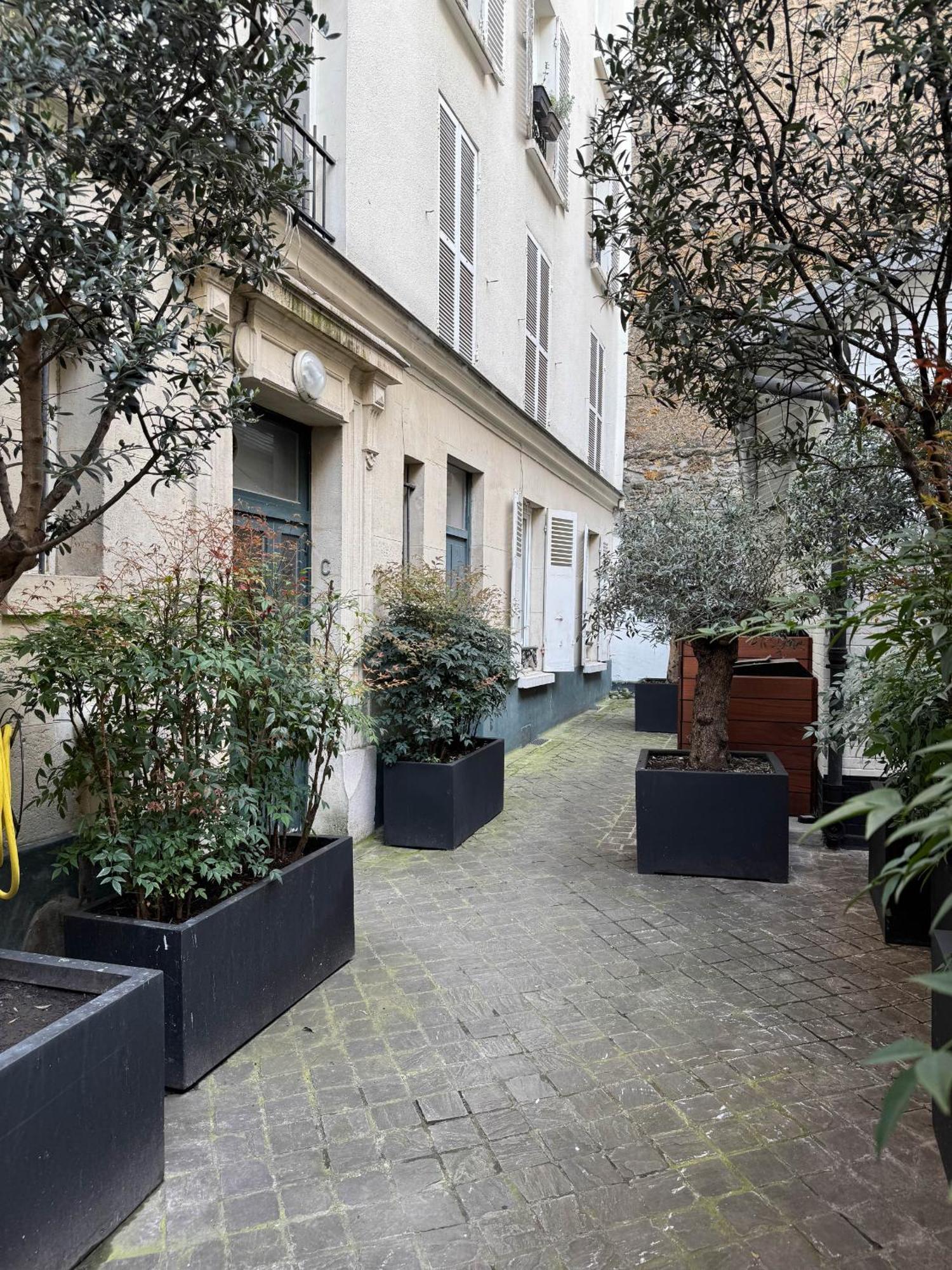 Appartamento De Luxe Champs Elysees Neuf Parigi