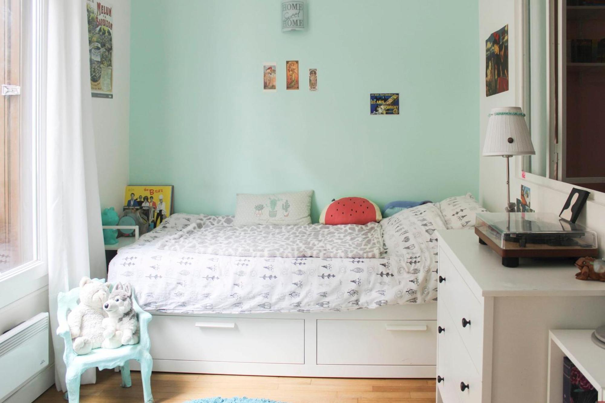Spacious Family Nest Facing Square Des Epinette Appartamento