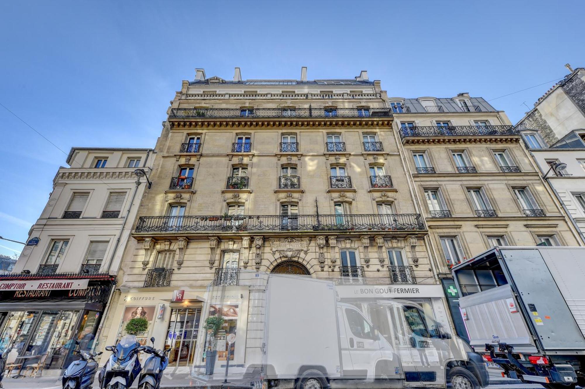 Lecourbe - Appt Spacieux Dans Le 15eme Parigi